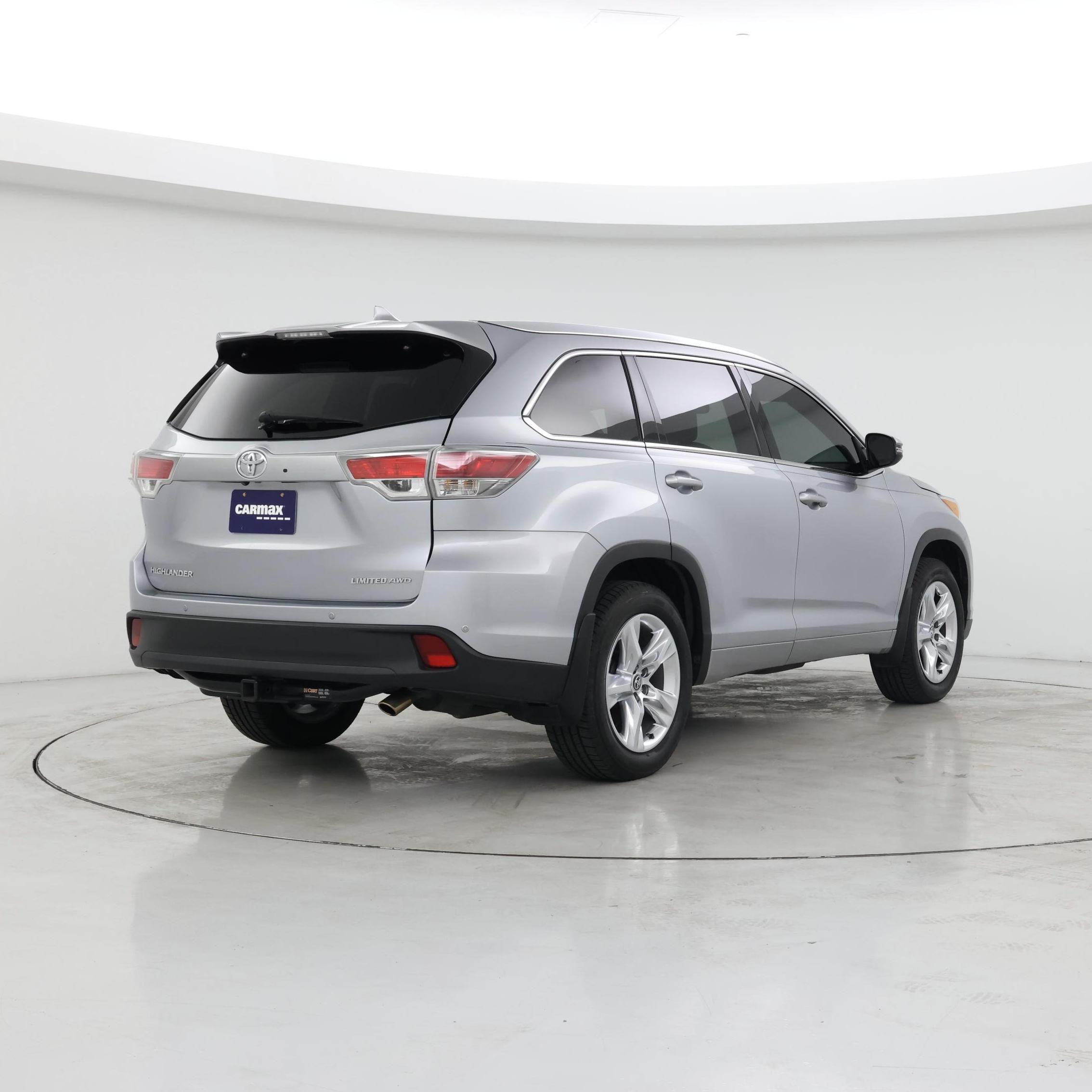 Thumbnail: 2016 Toyota Highlander - 8