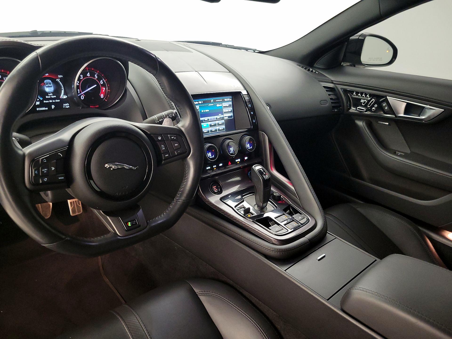 Thumbnail: 2016 Jaguar F-Type - 9