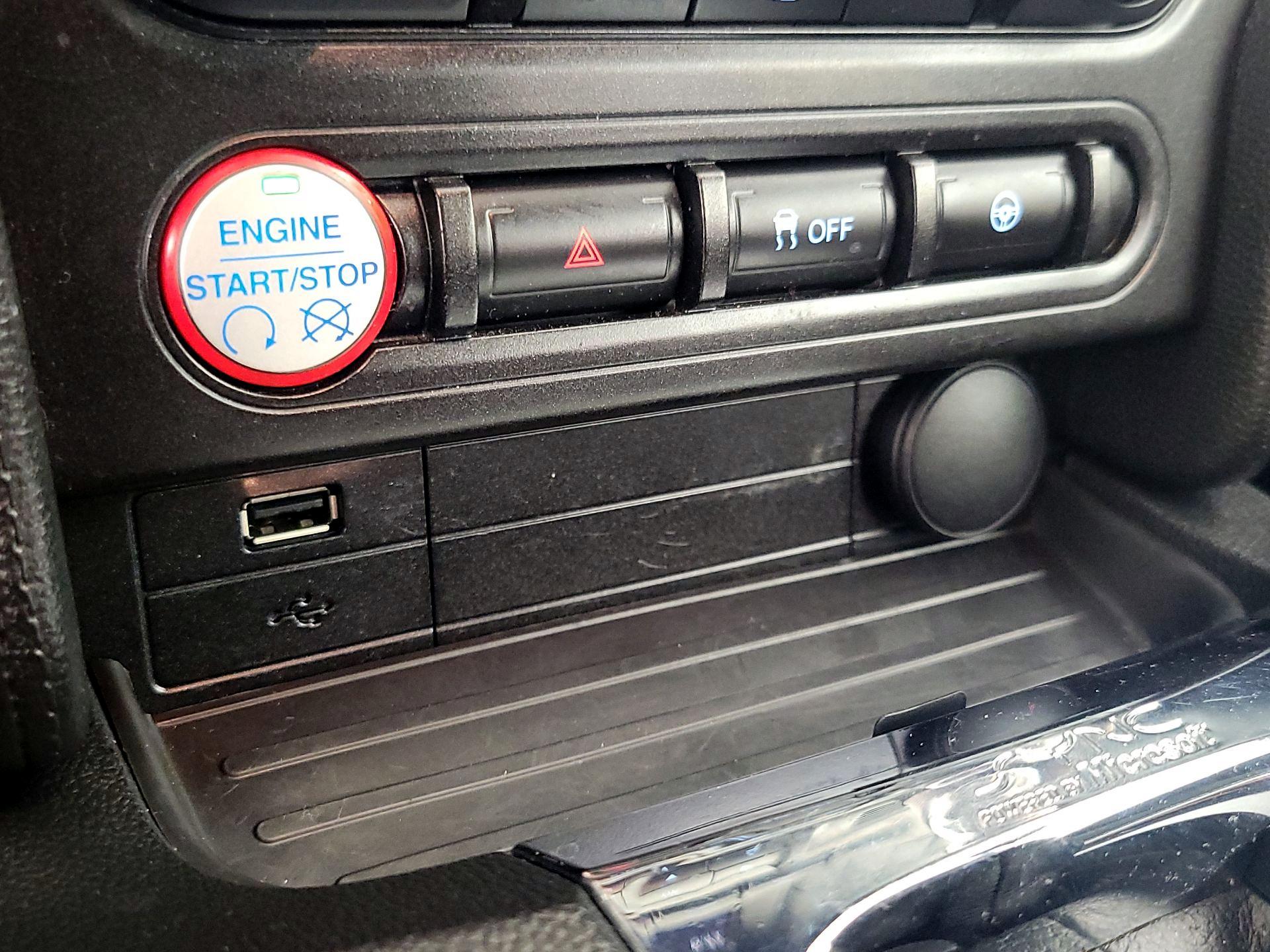 Thumbnail: 2015 Ford Mustang - 18