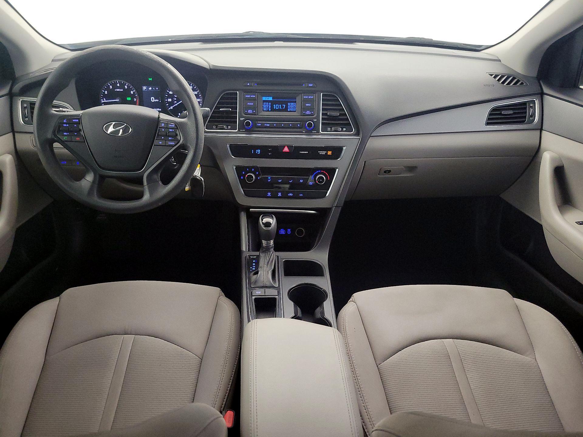 Thumbnail: 2015 Hyundai Sonata - 9