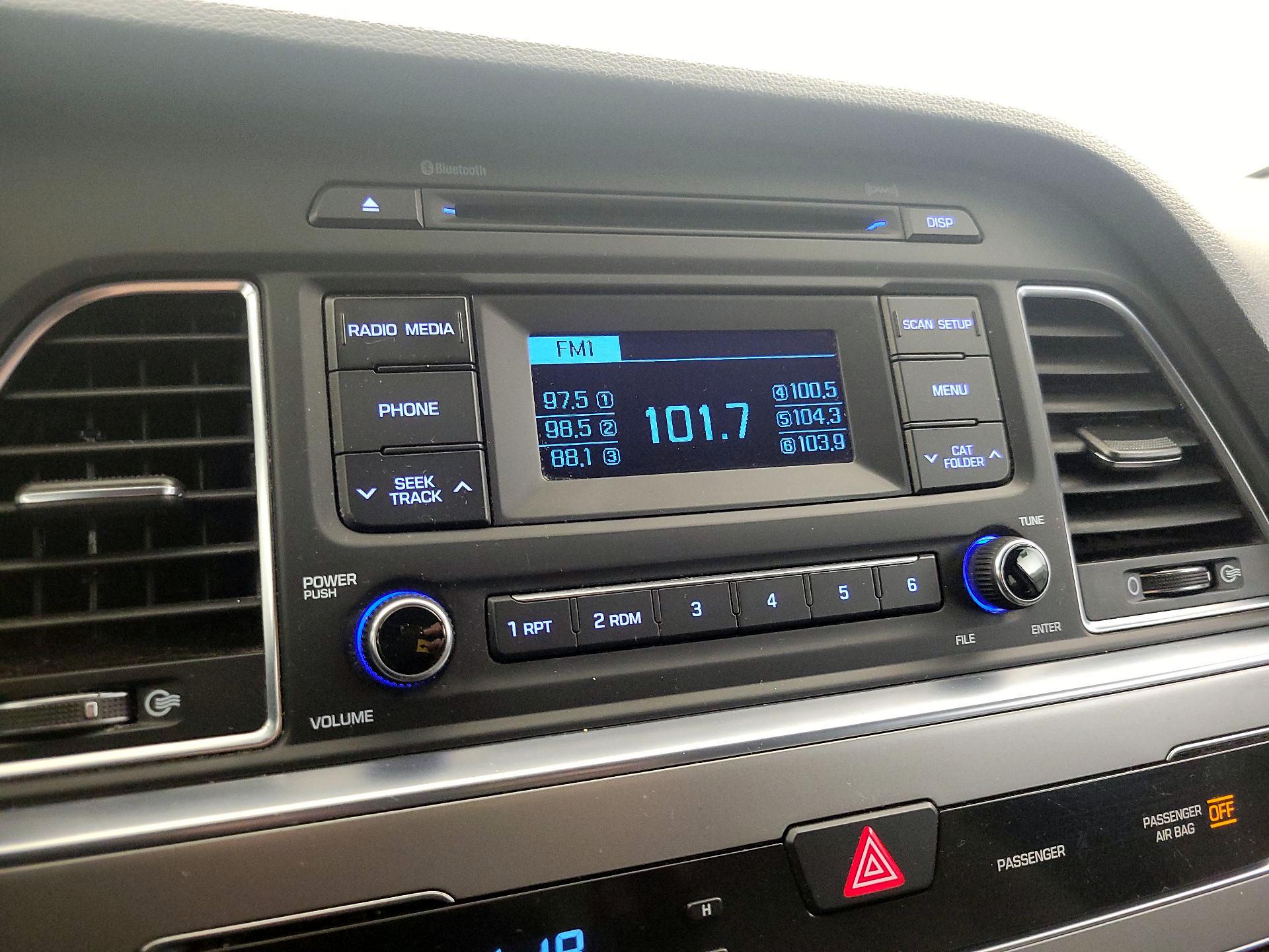 Thumbnail: 2015 Hyundai Sonata - 14