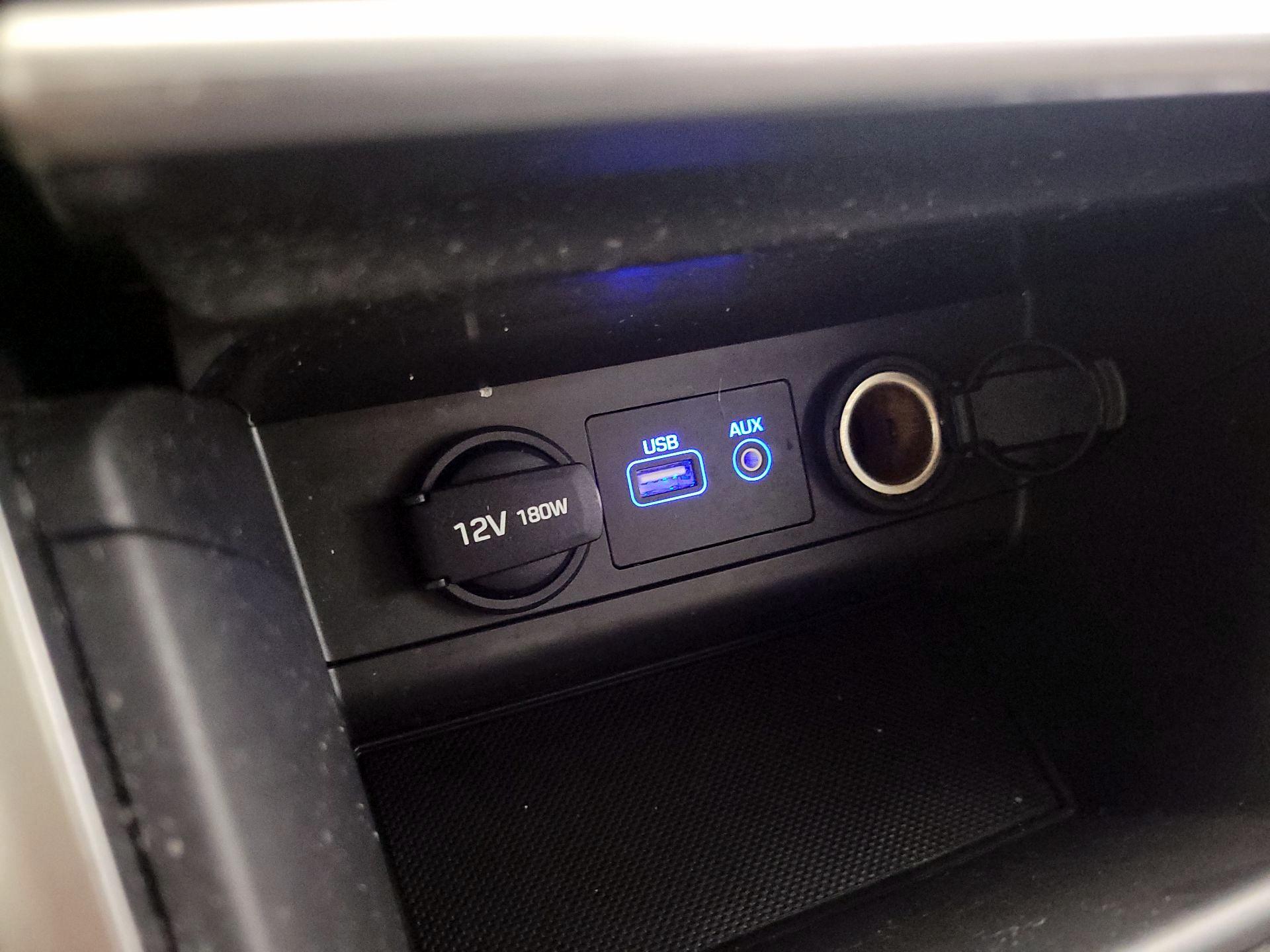 Thumbnail: 2015 Hyundai Sonata - 17