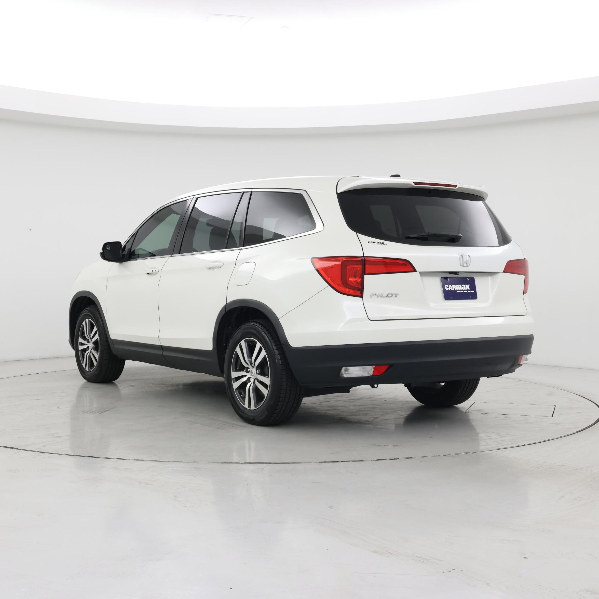 Thumbnail: 2017 Honda Pilot - 2