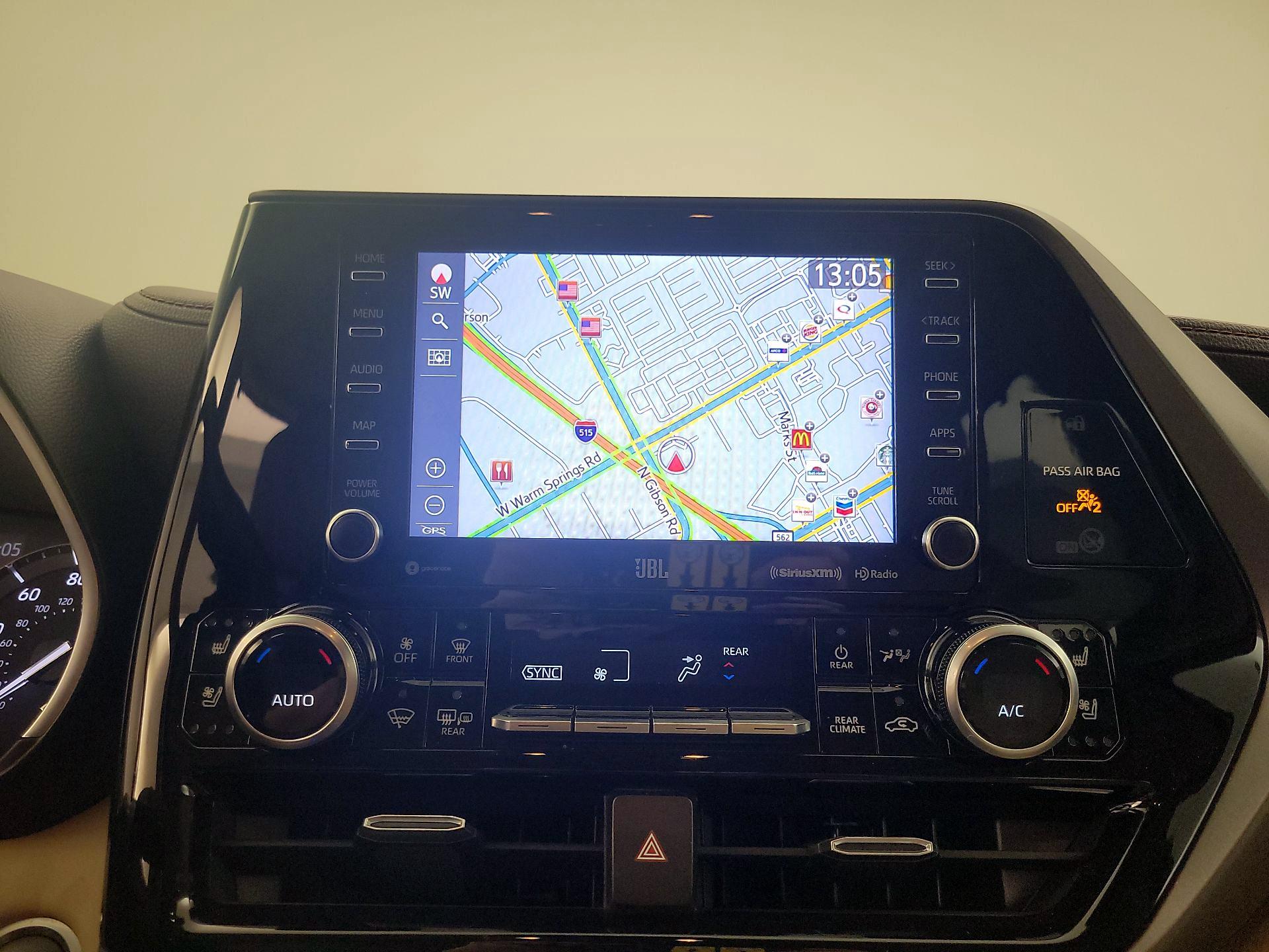 Thumbnail: 2021 Toyota Highlander - 14