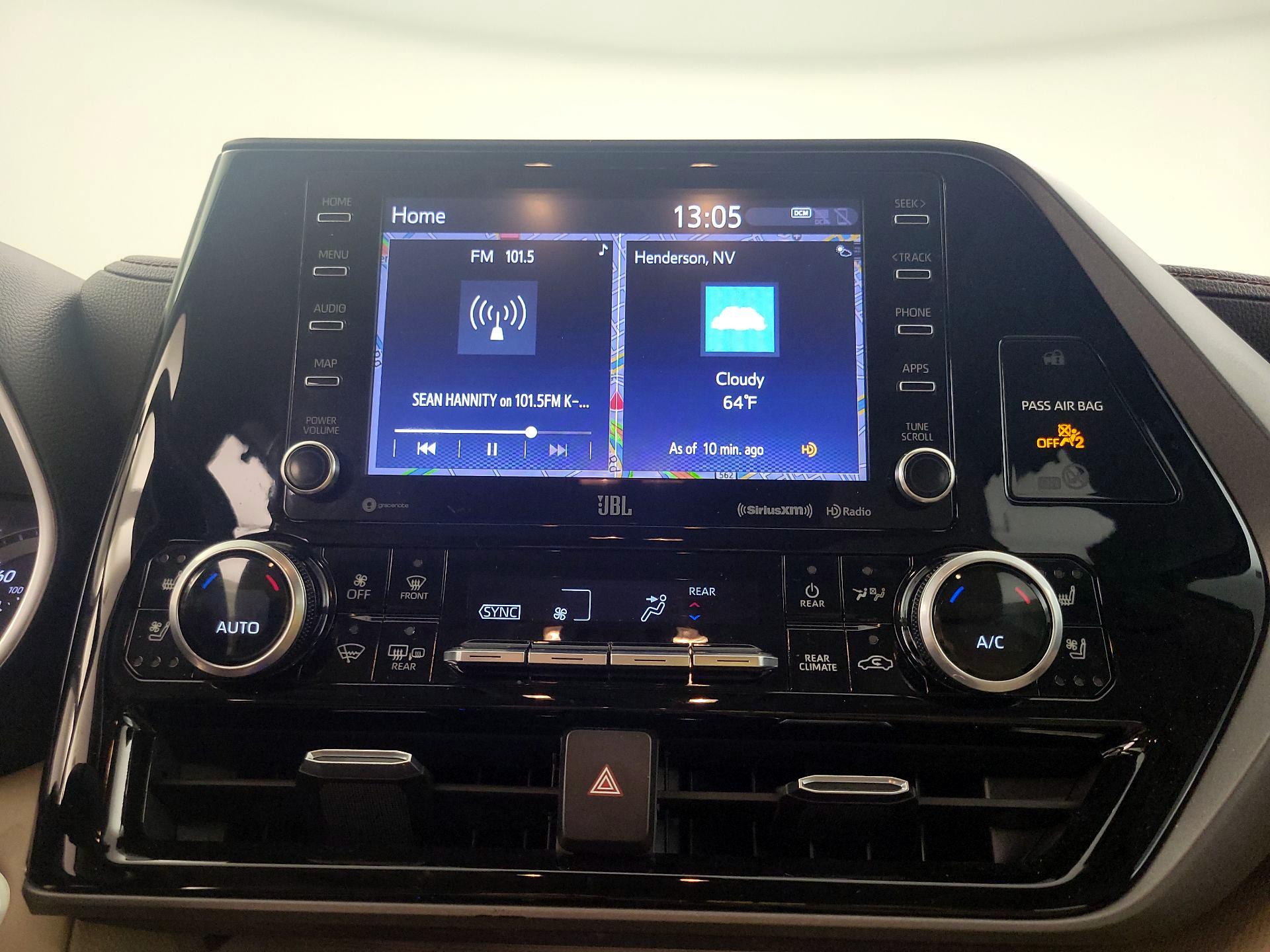 Thumbnail: 2021 Toyota Highlander - 17