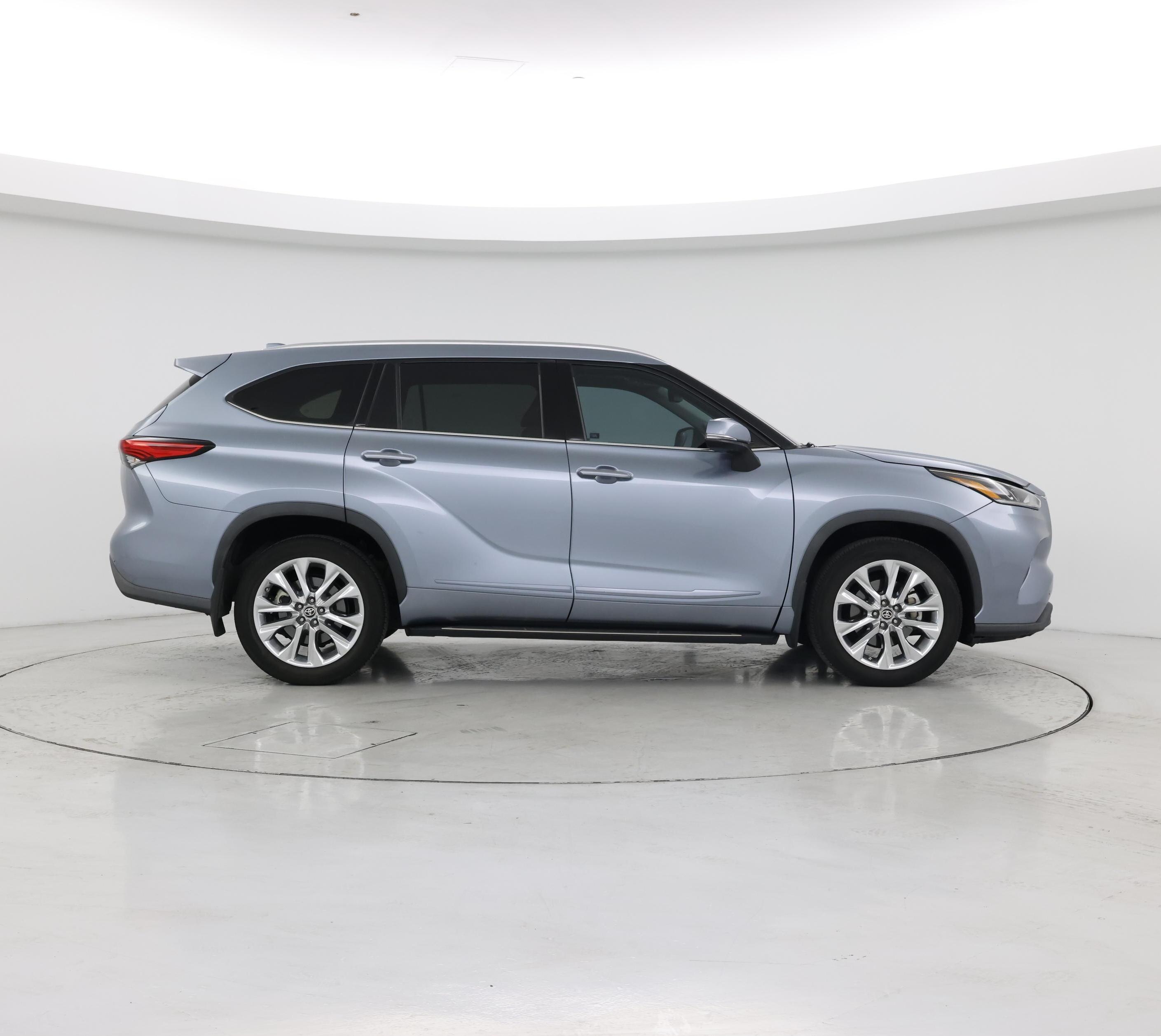 Thumbnail: 2021 Toyota Highlander - 7