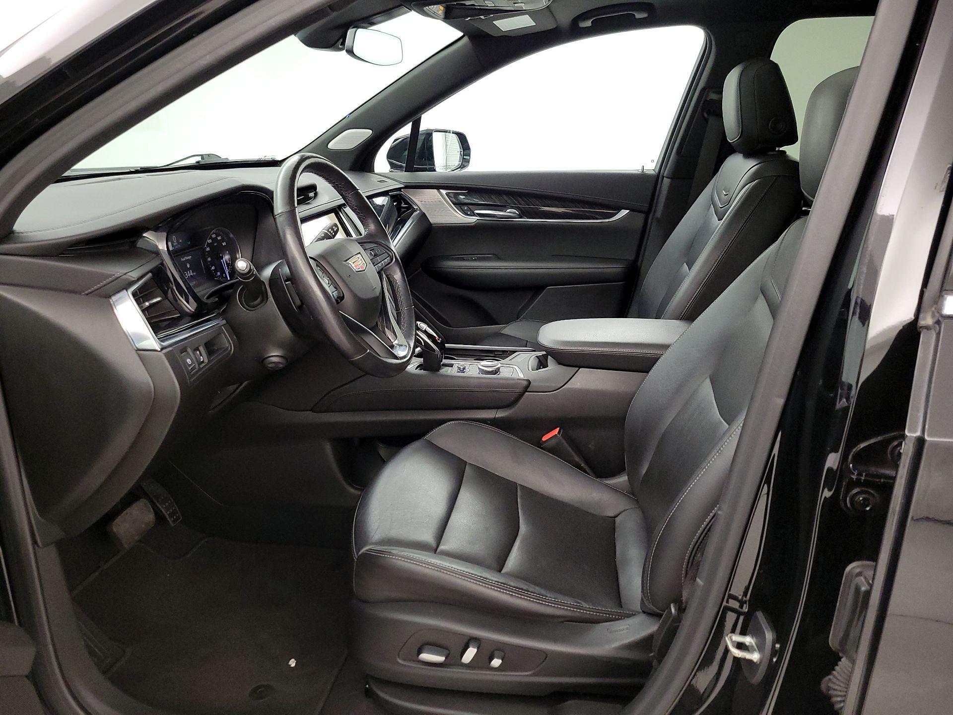 Thumbnail: 2021 Cadillac XT6 - 11