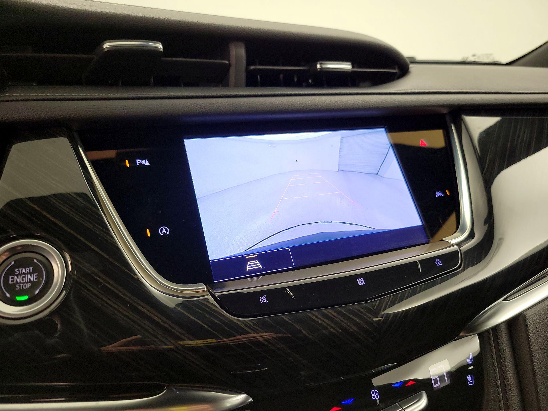 Thumbnail: 2021 Cadillac XT6 - 15