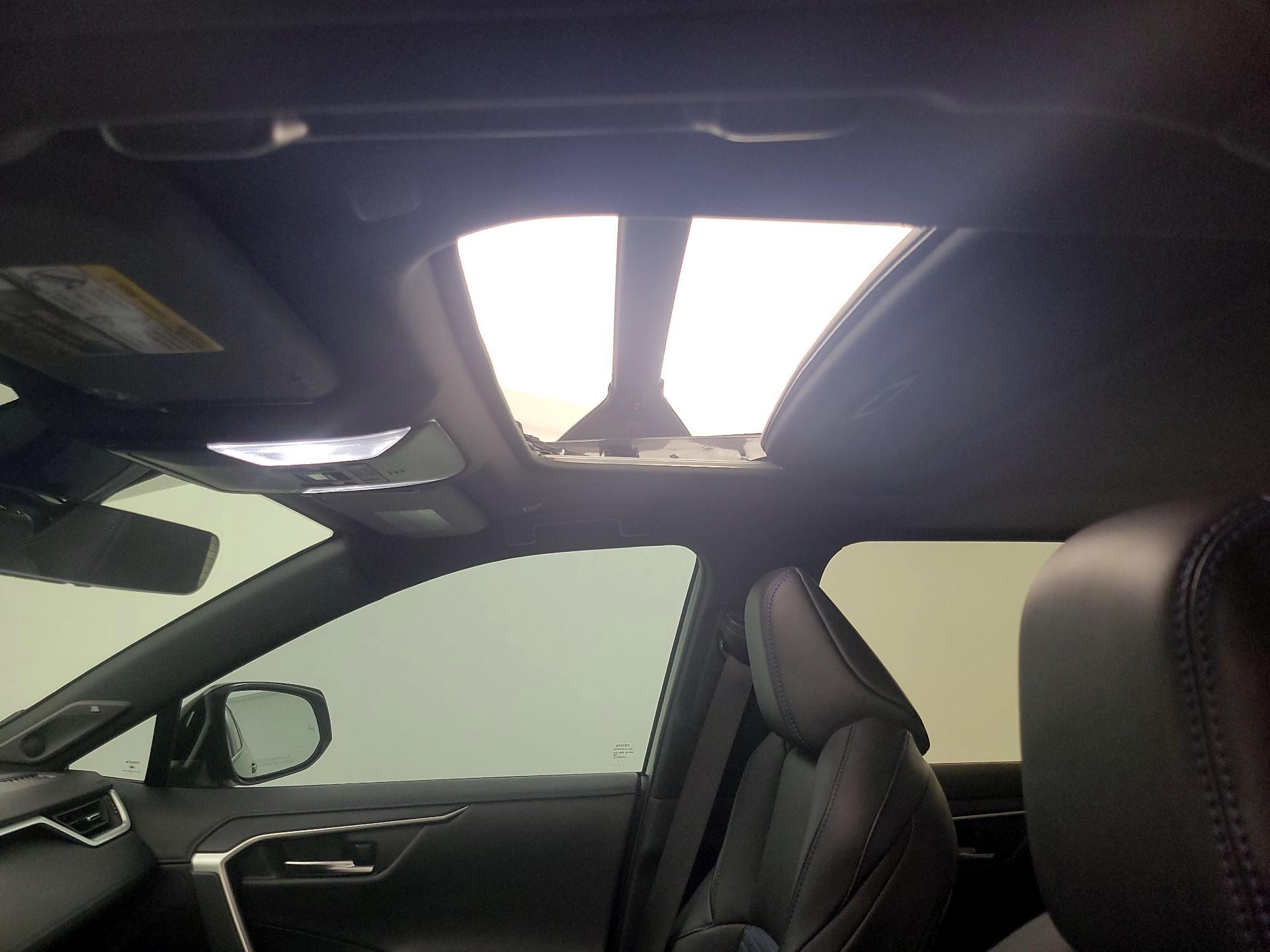 Thumbnail: 2024 Toyota RAV4 - 19