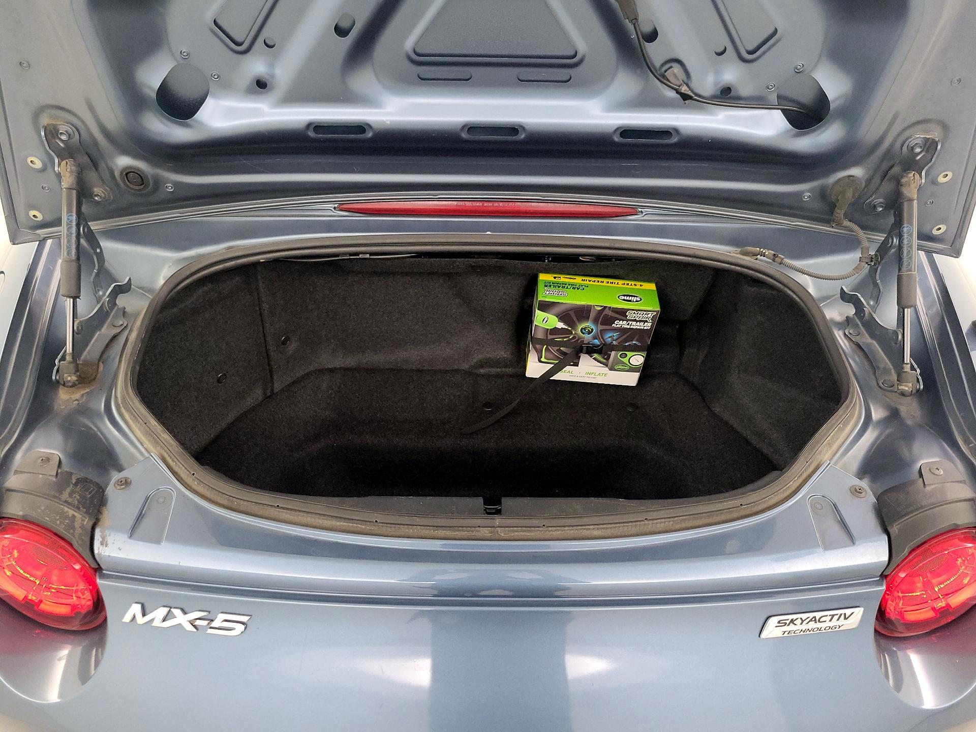 Thumbnail: 2016 Mazda MX-5 Miata - 20