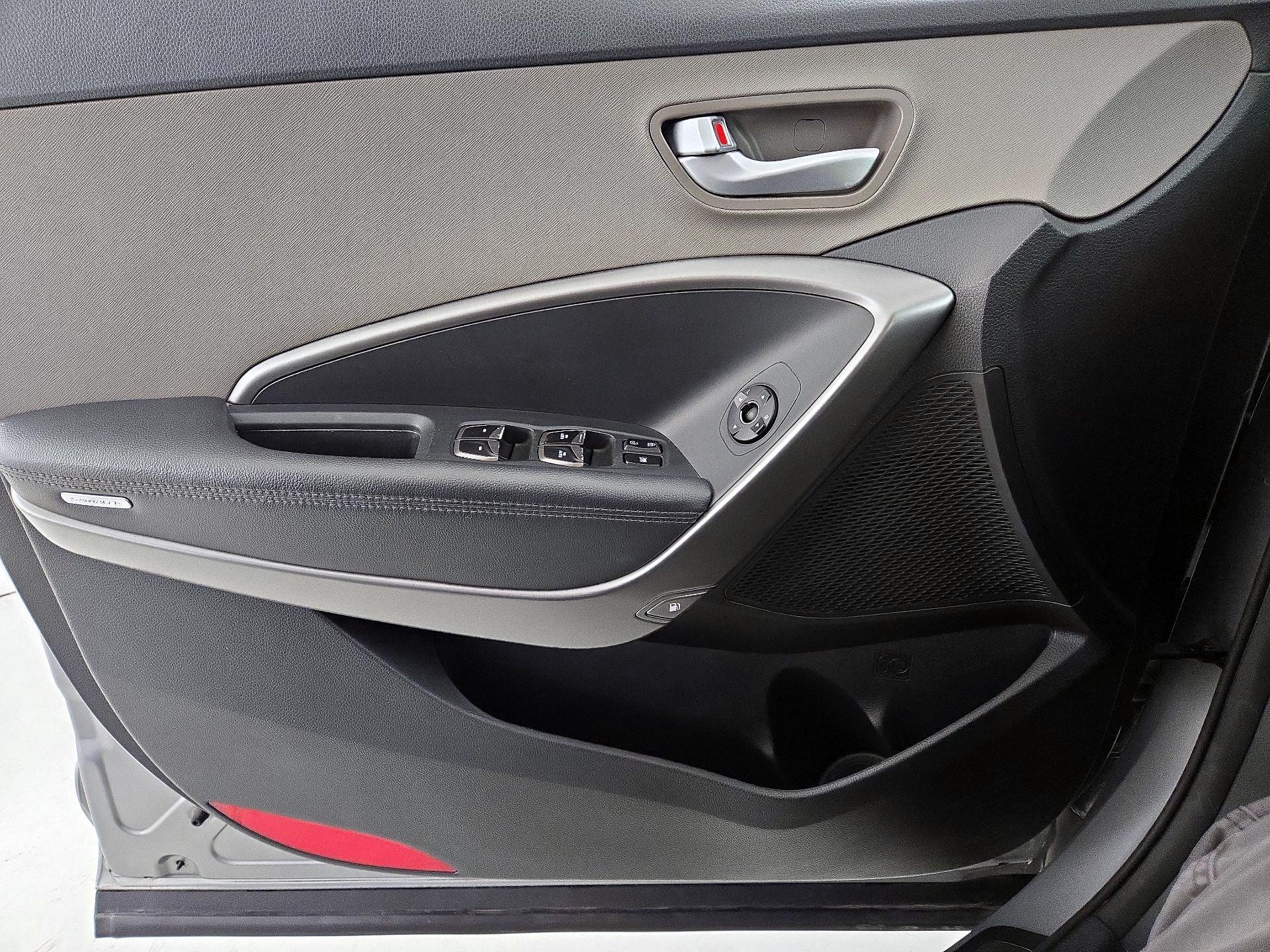 Thumbnail: 2018 Hyundai Santa Fe - 12