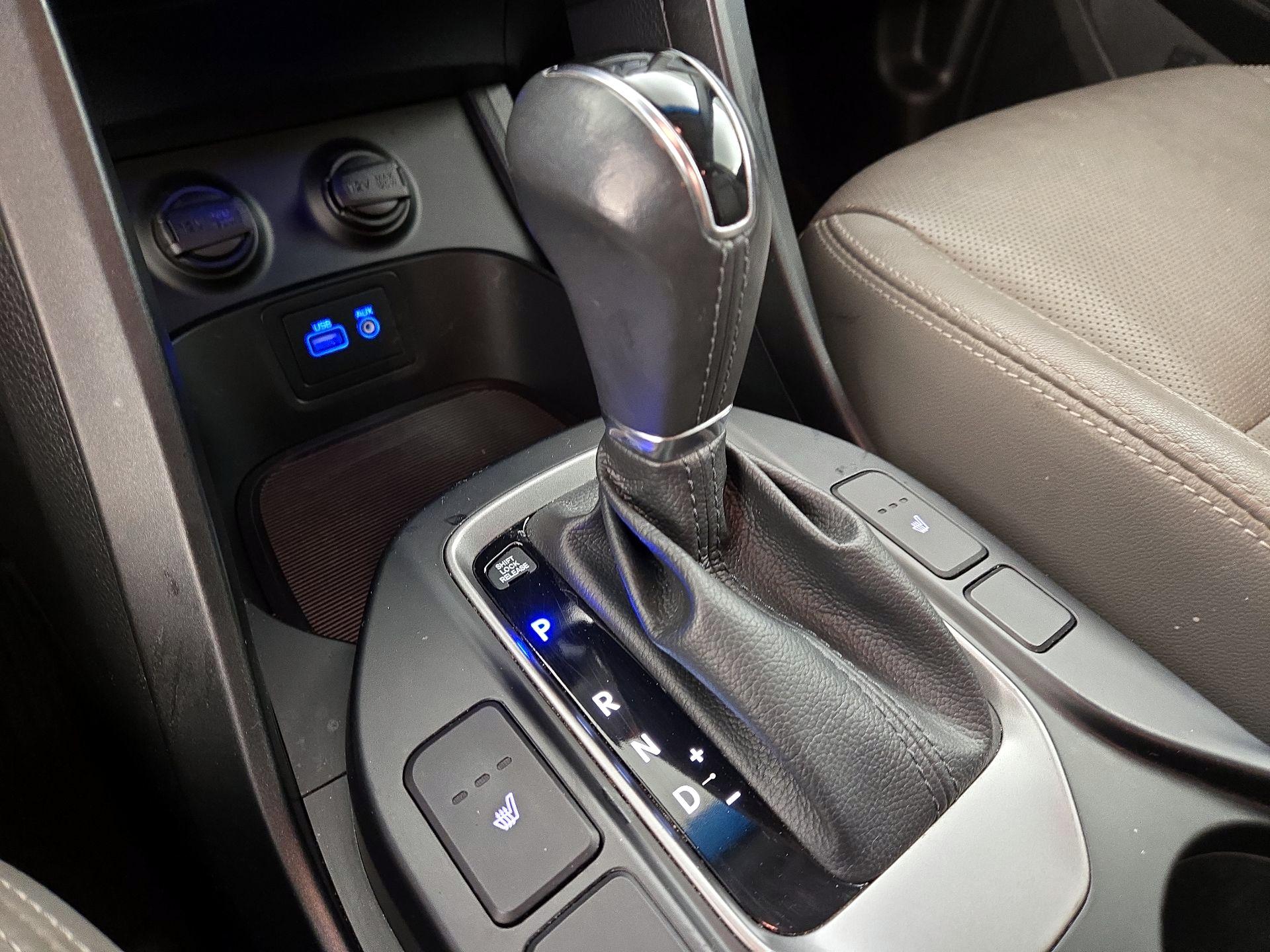 Thumbnail: 2018 Hyundai Santa Fe - 17