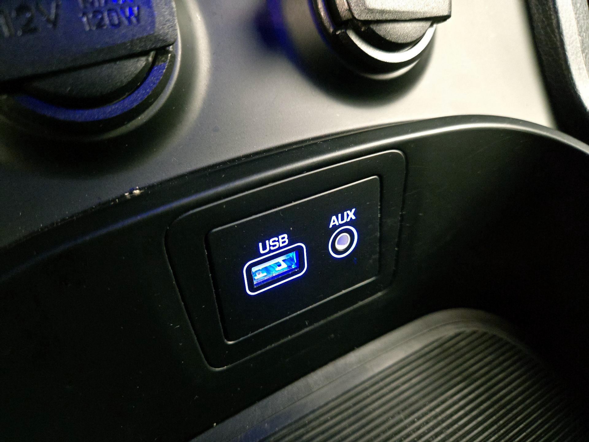 Thumbnail: 2018 Hyundai Santa Fe - 18