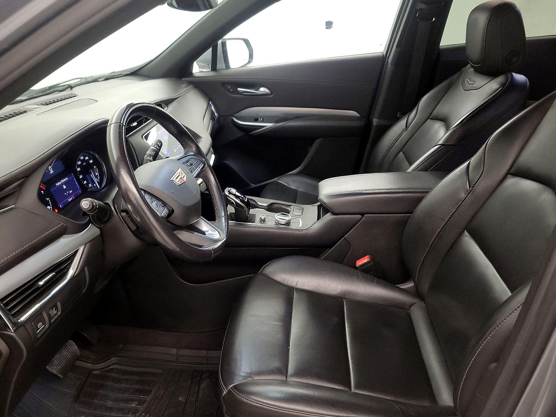 Thumbnail: 2023 Cadillac XT4 - 11