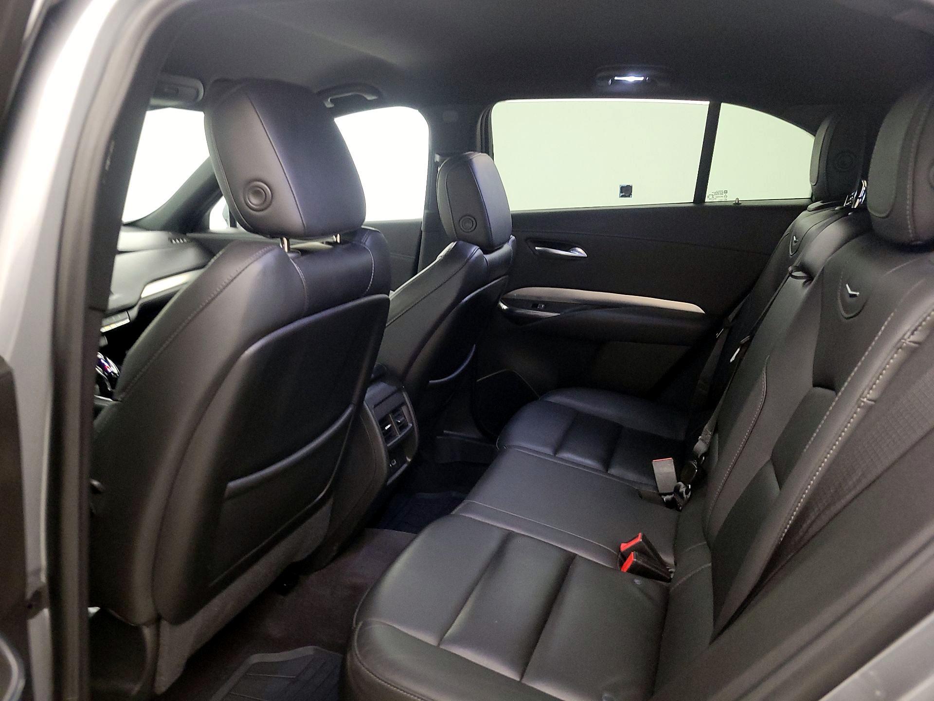 Thumbnail: 2023 Cadillac XT4 - 19