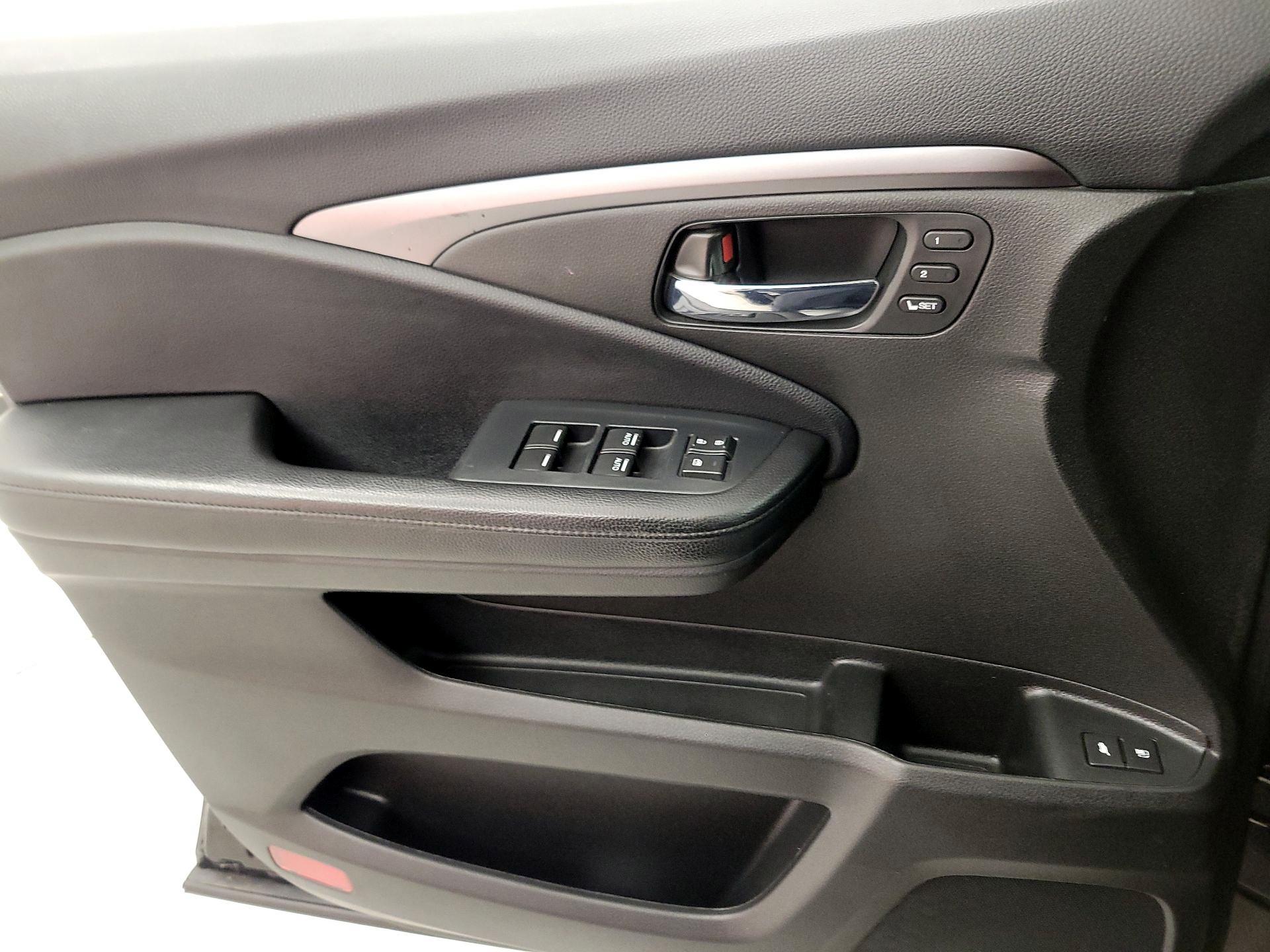 Thumbnail: 2022 Honda Pilot - 12