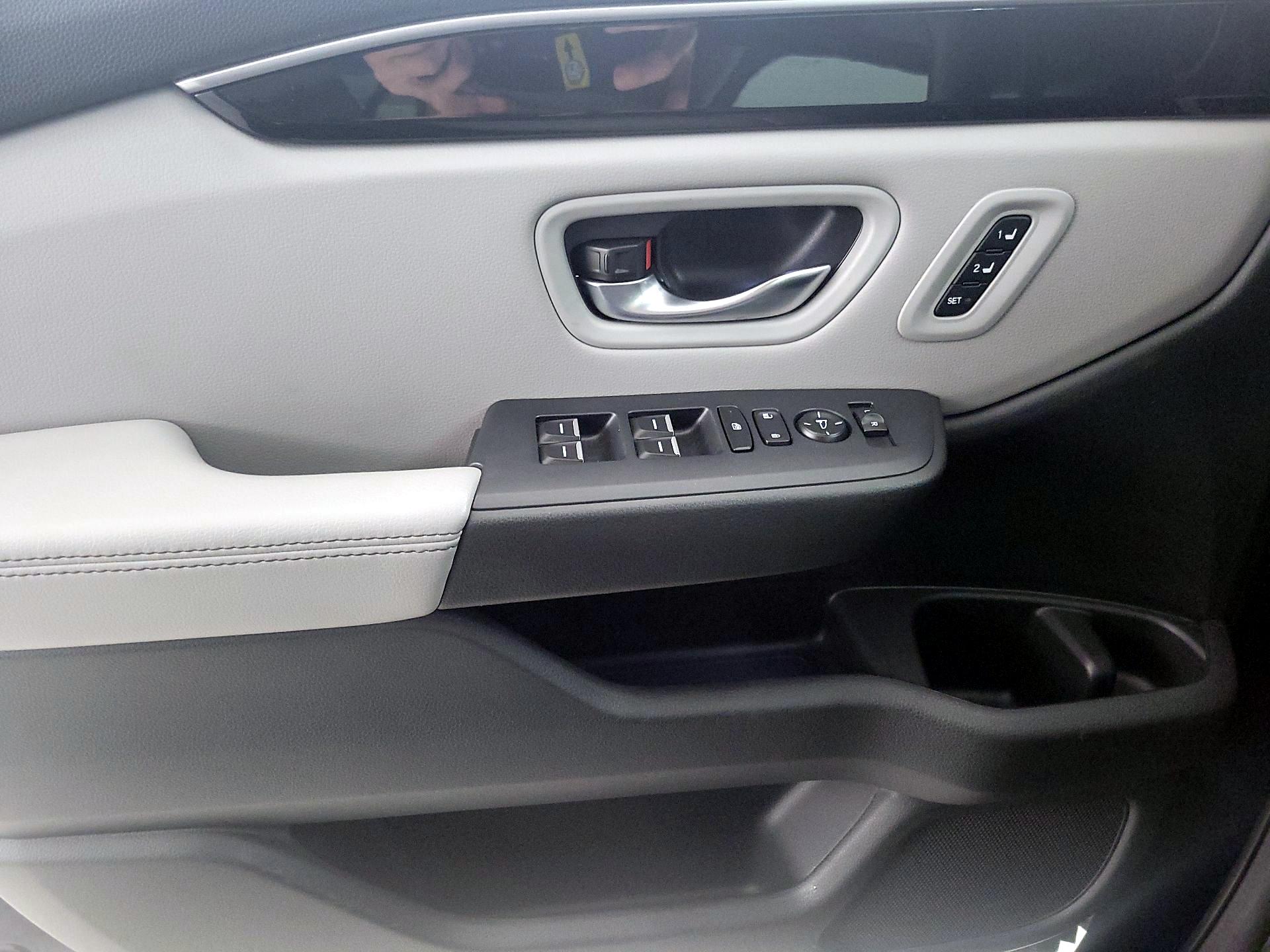 Thumbnail: 2024 Honda Pilot - 12