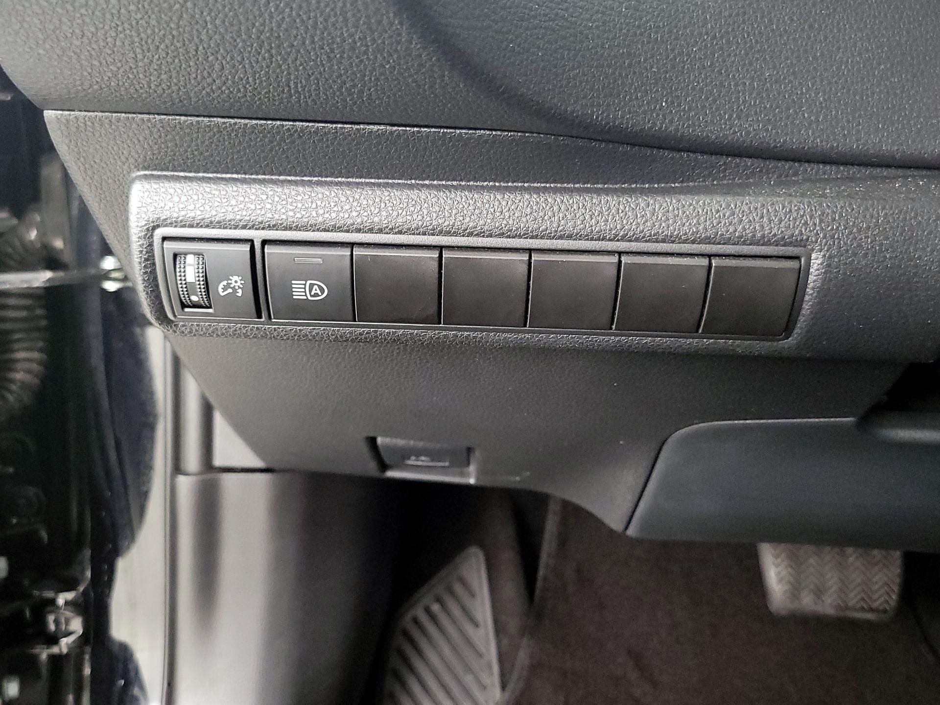 Thumbnail: 2023 Toyota Corolla - 13