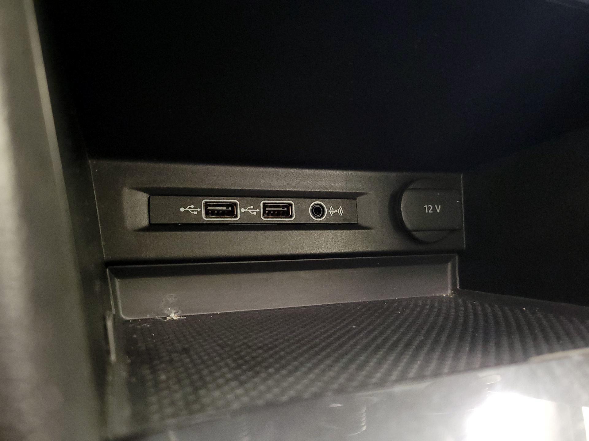 Thumbnail: 2019 Volkswagen Tiguan - 19