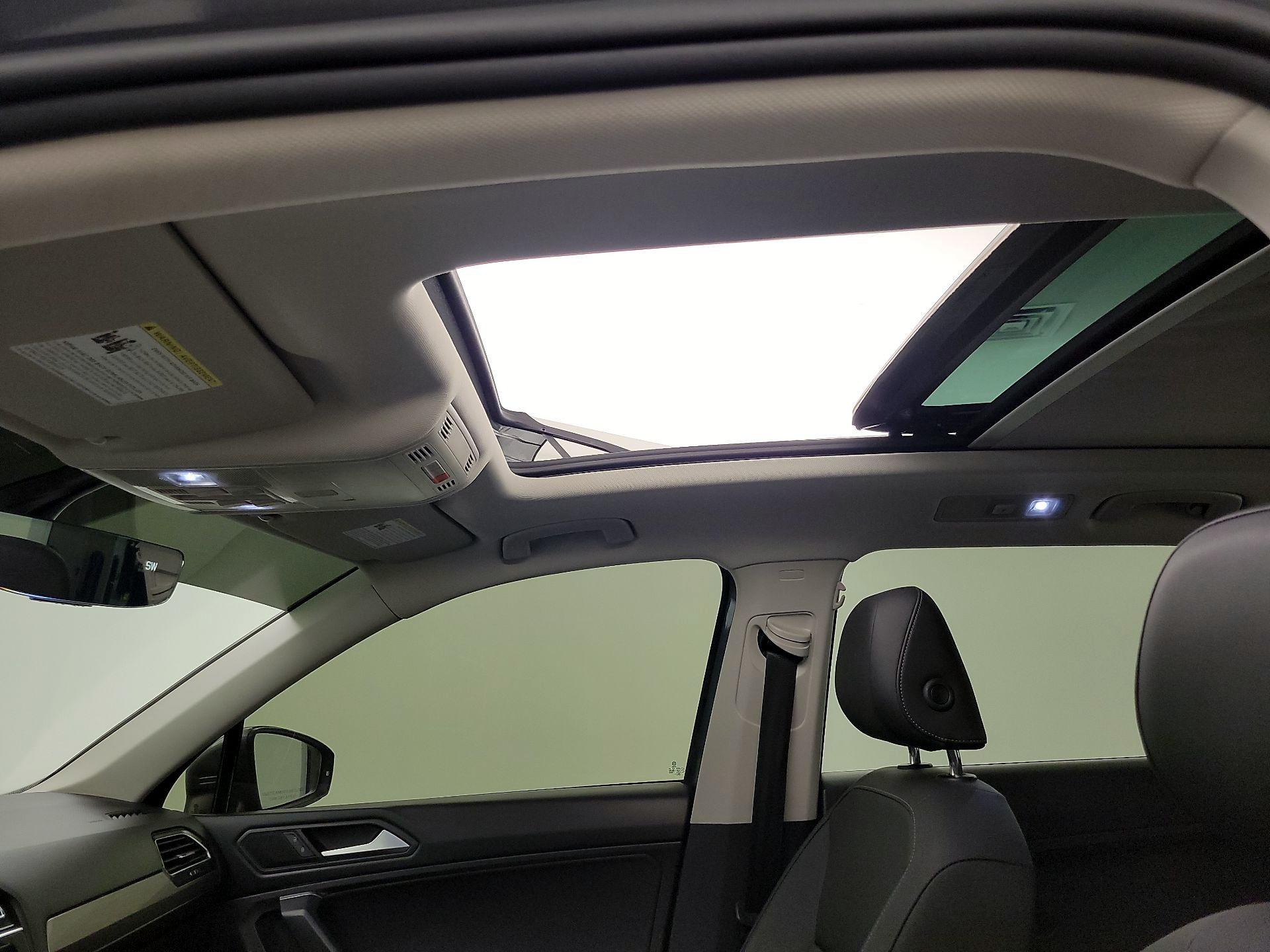 Thumbnail: 2019 Volkswagen Tiguan - 20