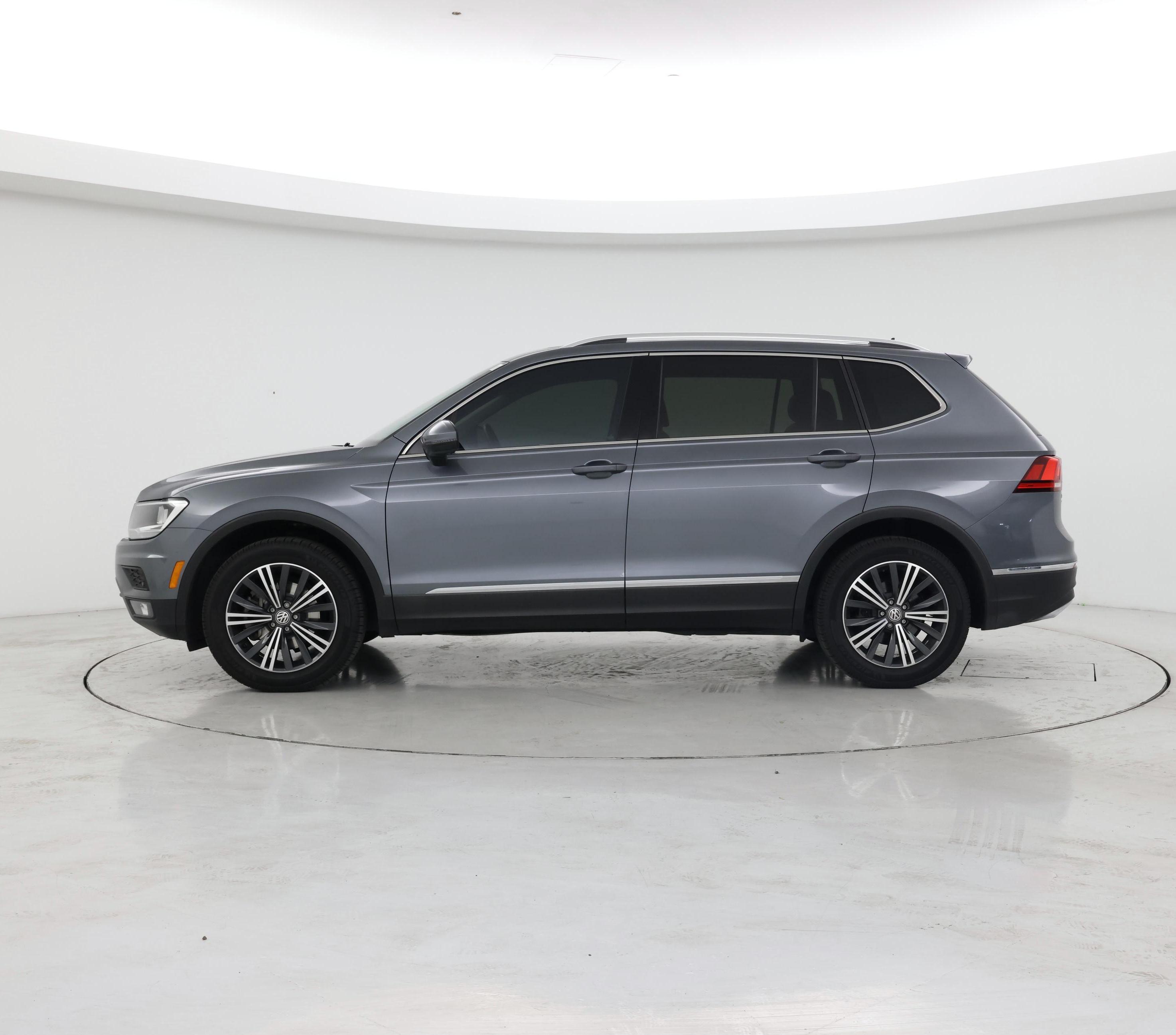 Thumbnail: 2019 Volkswagen Tiguan - 3