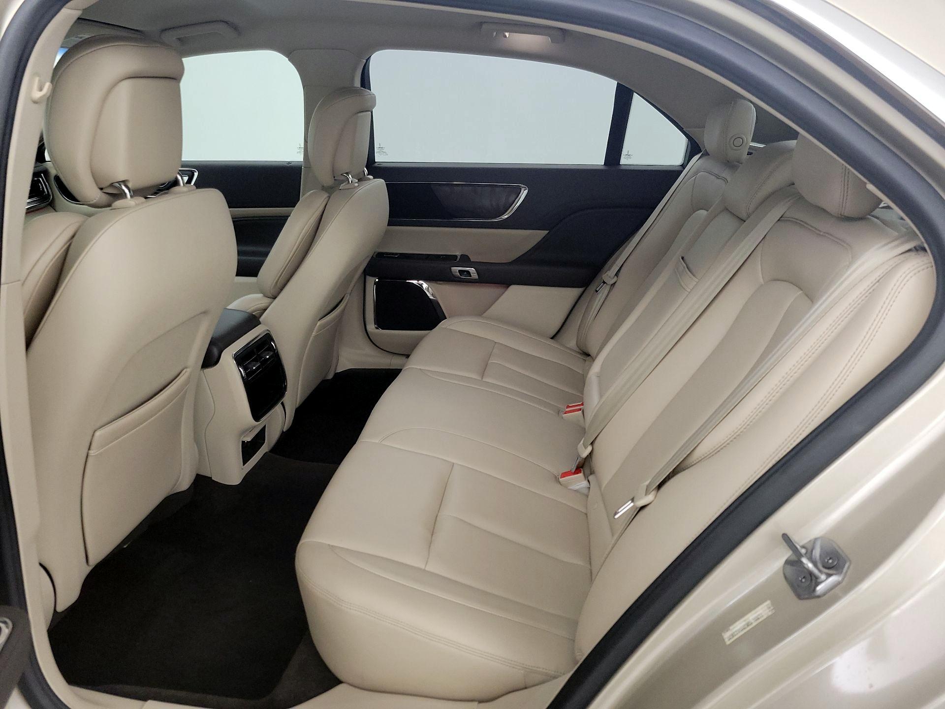 Thumbnail: 2017 Lincoln Continental - 19