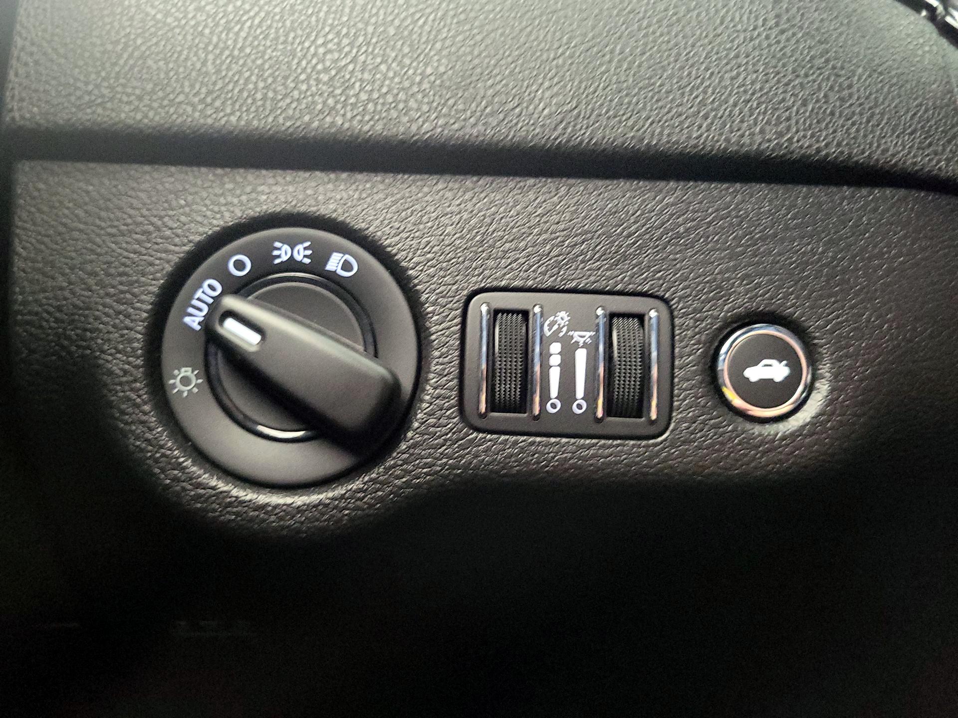 Thumbnail: 2022 Dodge Charger - 13