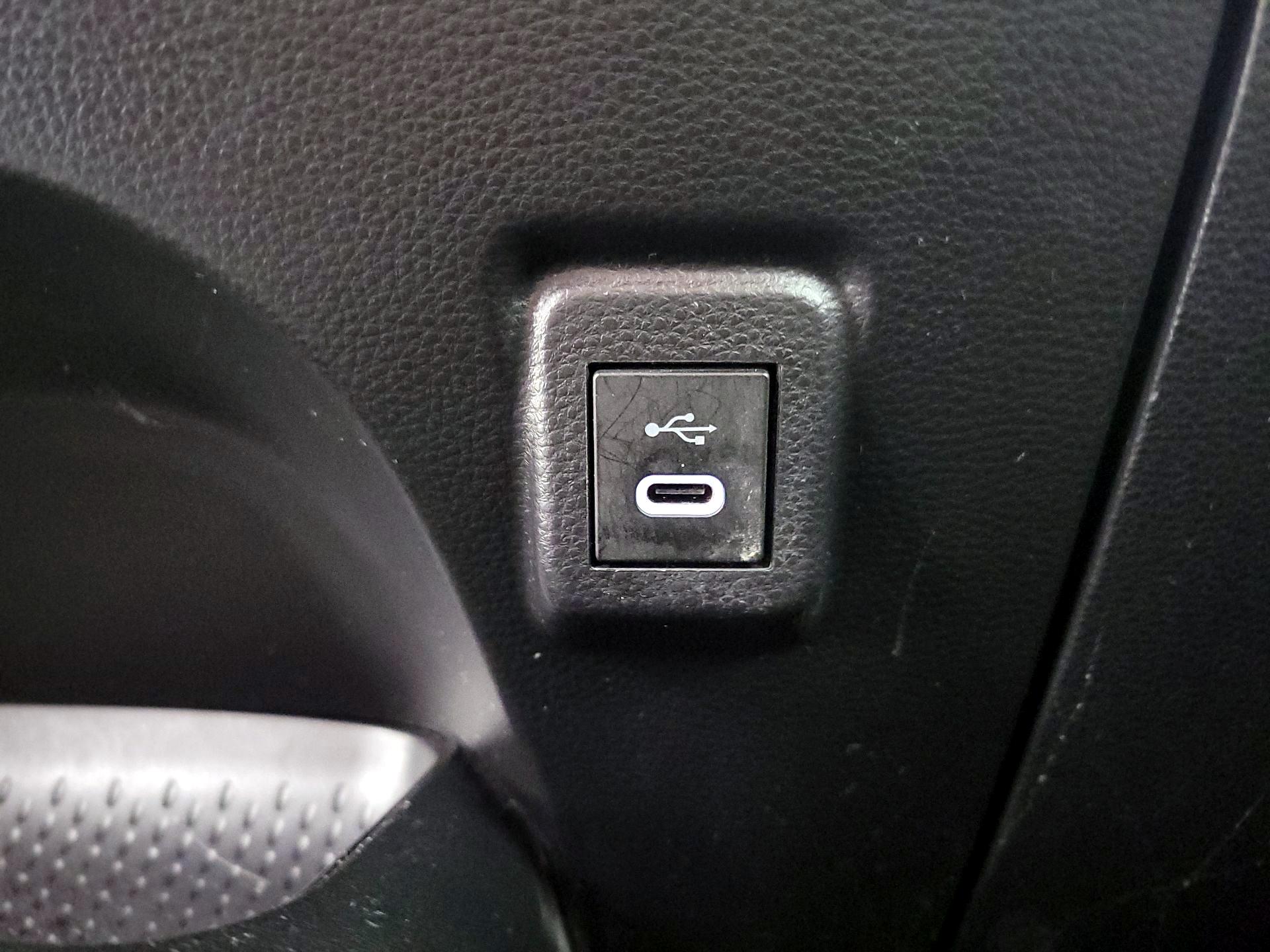 Thumbnail: 2024 Toyota Corolla - 18