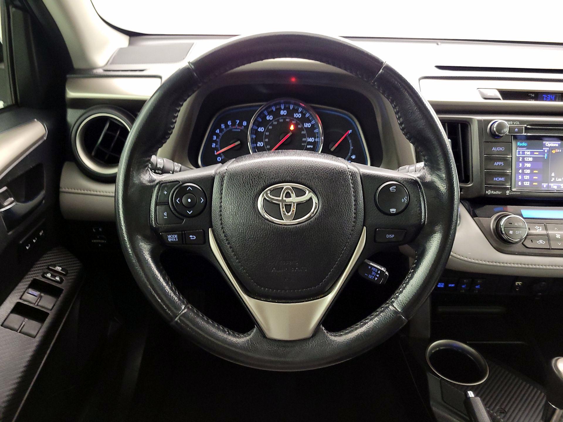 Thumbnail: 2014 Toyota RAV4 - 10