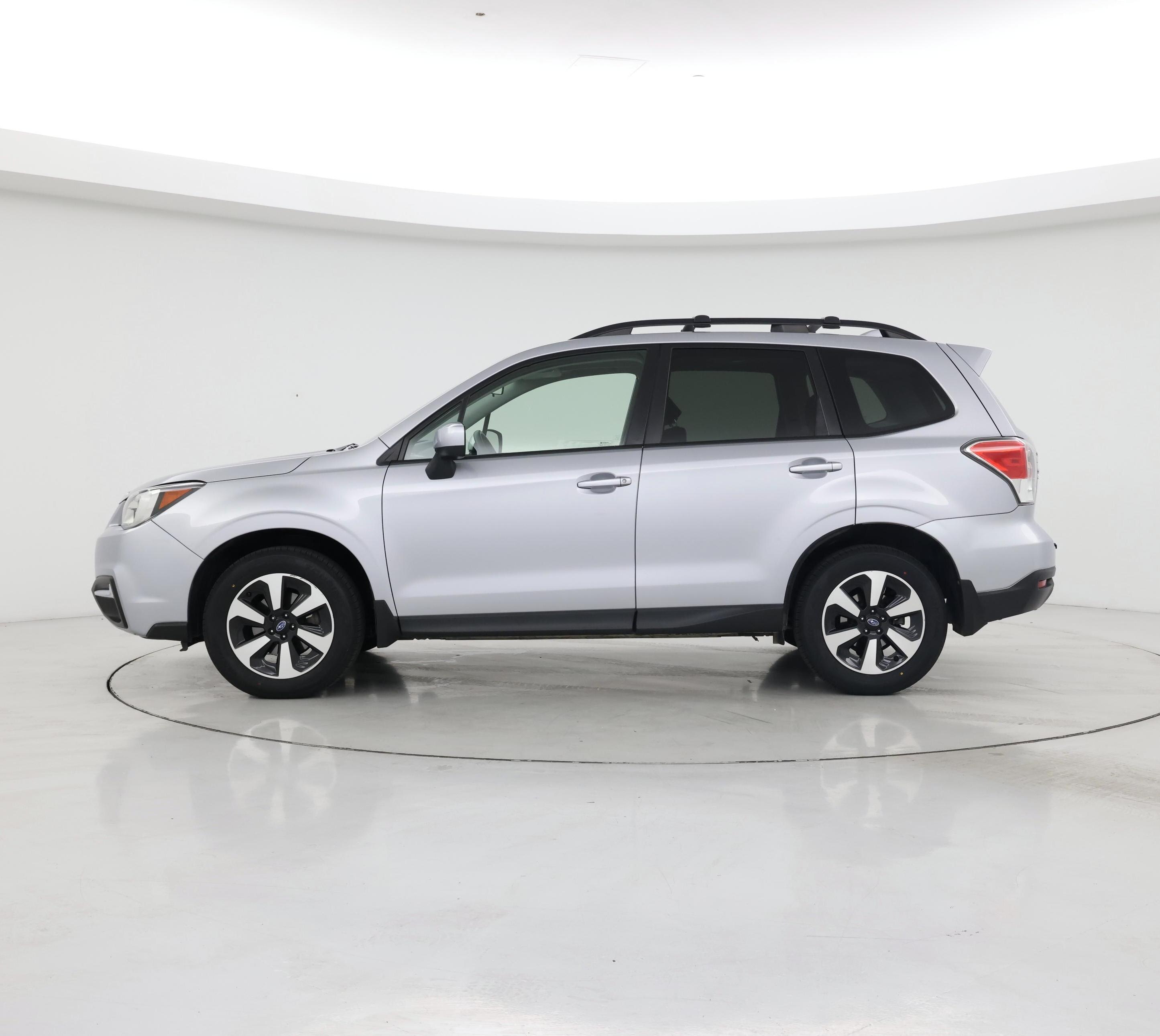 Thumbnail: 2017 Subaru Forester - 3