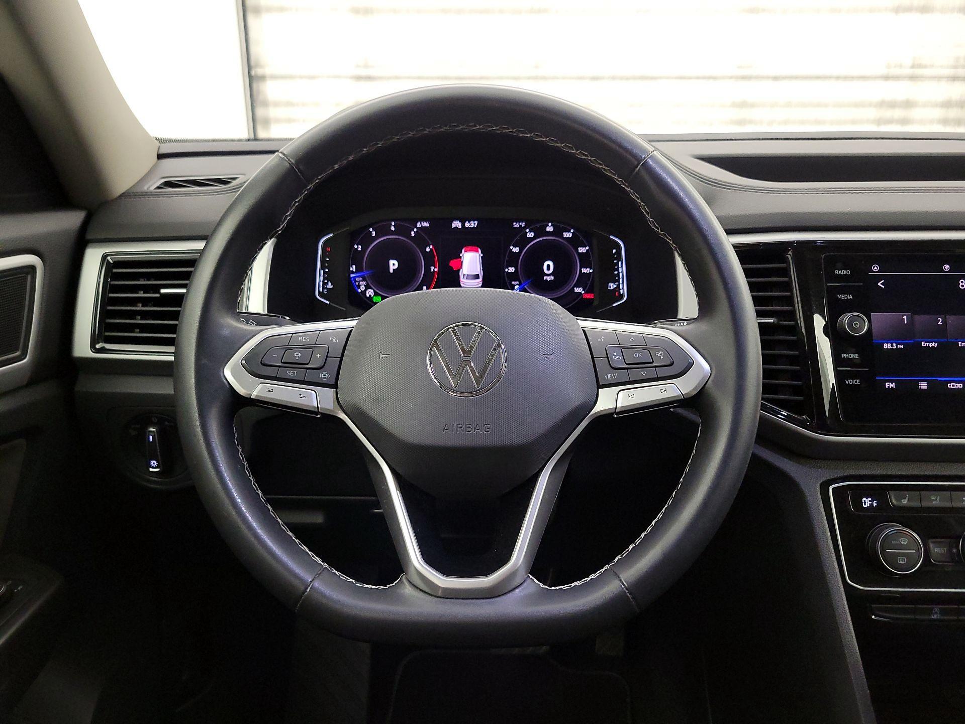 Thumbnail: 2022 Volkswagen Atlas - 10