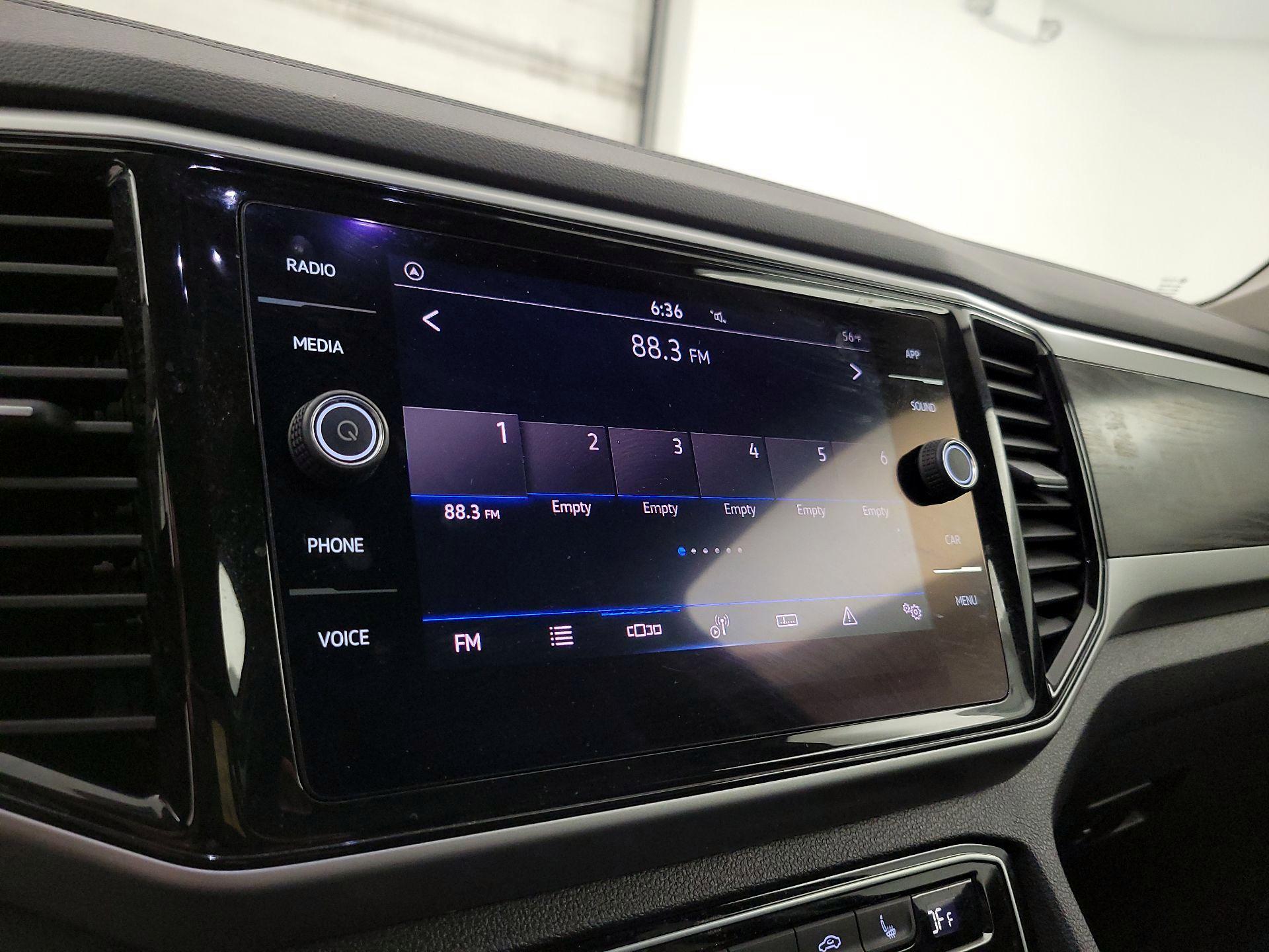 Thumbnail: 2022 Volkswagen Atlas - 15