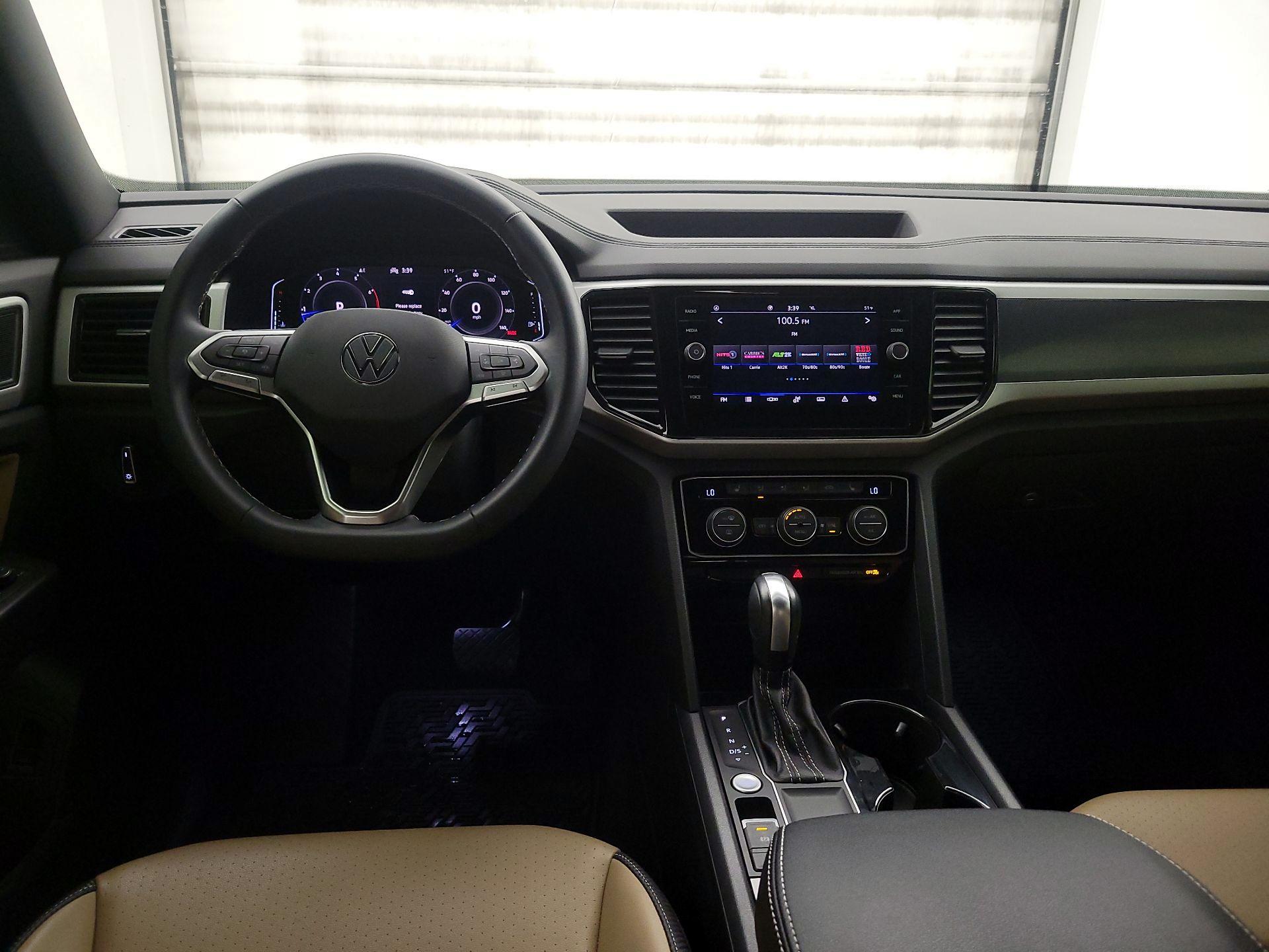 Thumbnail: 2022 Volkswagen Atlas - 9