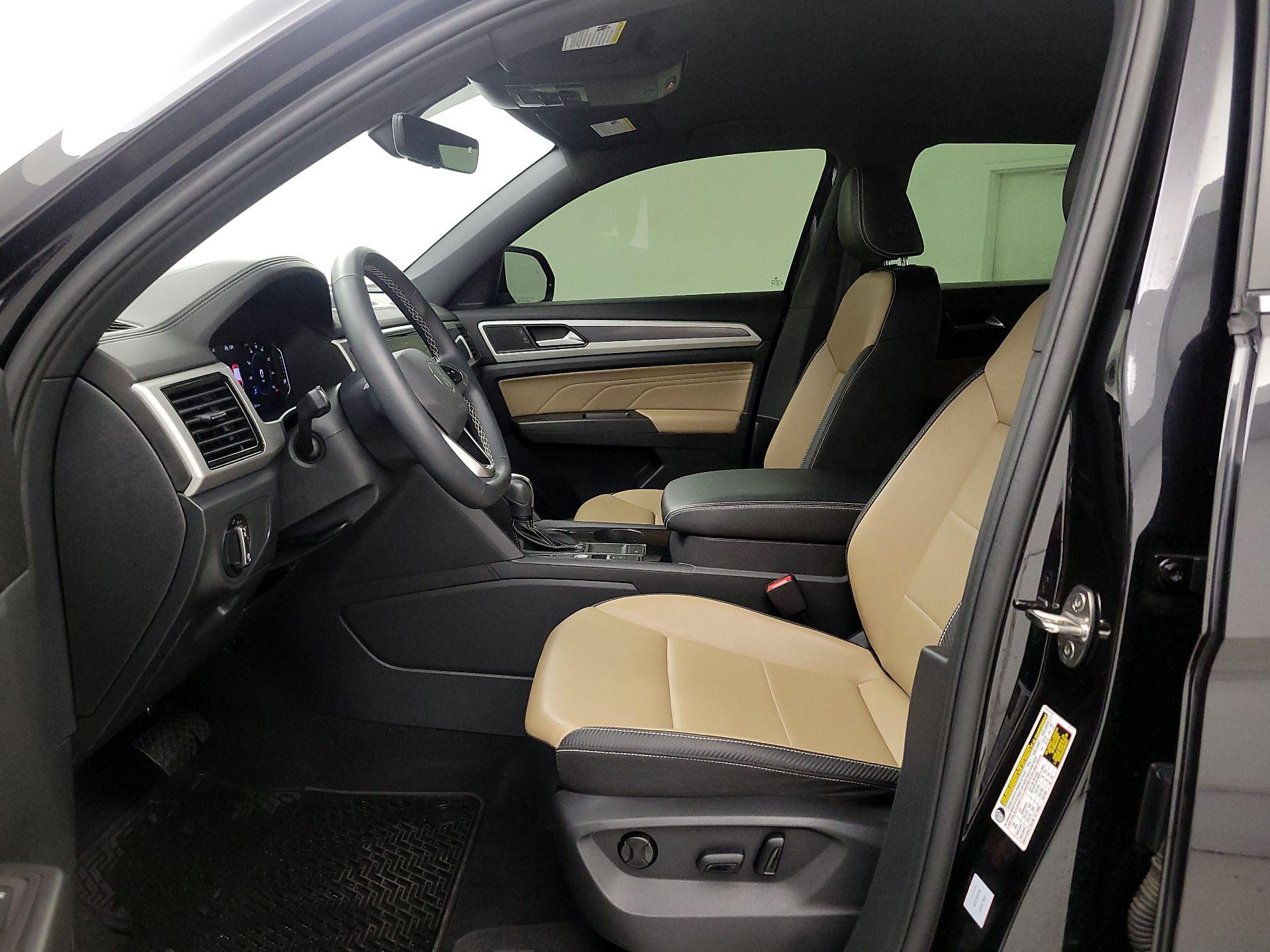 Thumbnail: 2022 Volkswagen Atlas - 11