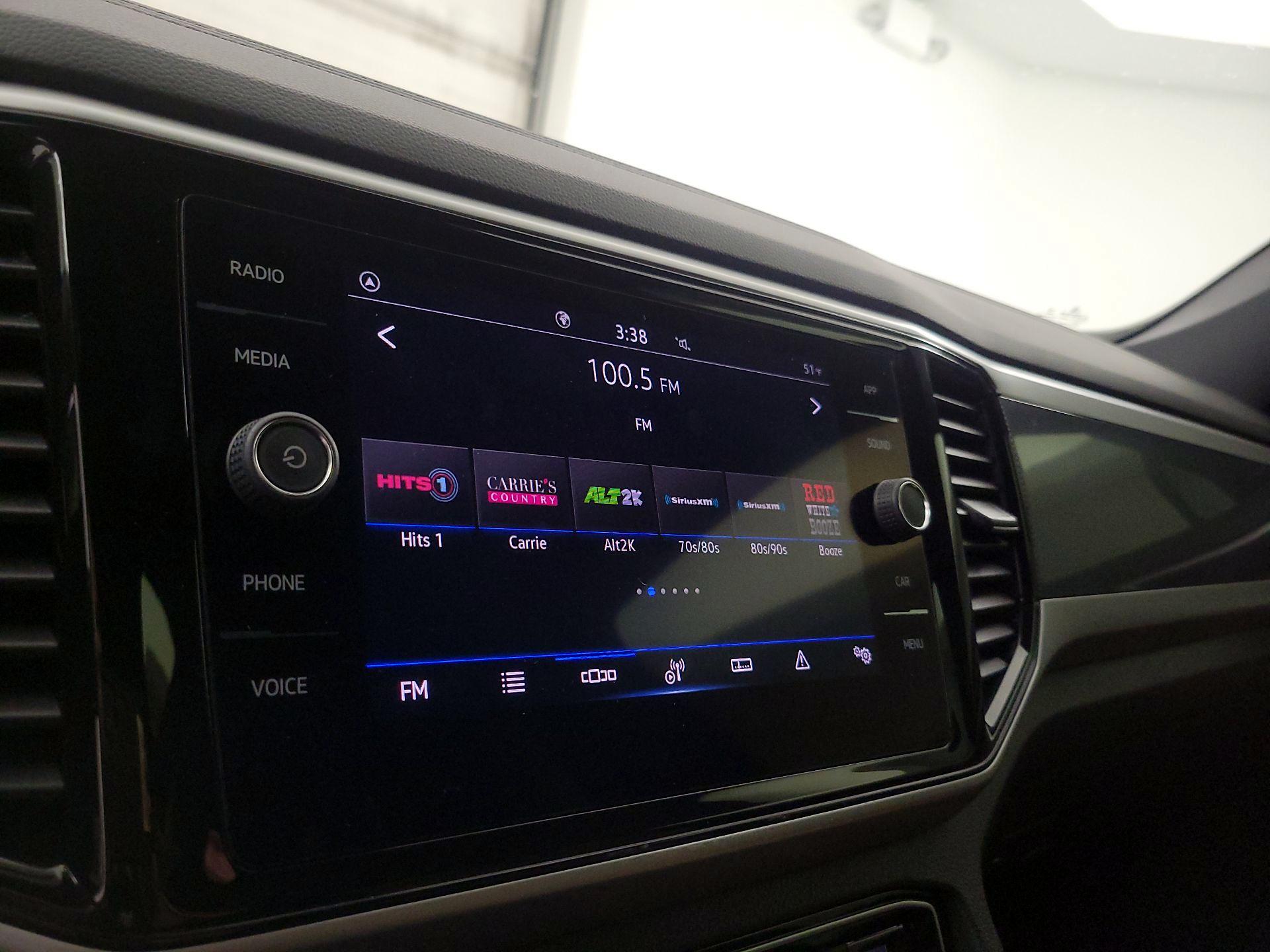 Thumbnail: 2022 Volkswagen Atlas - 15