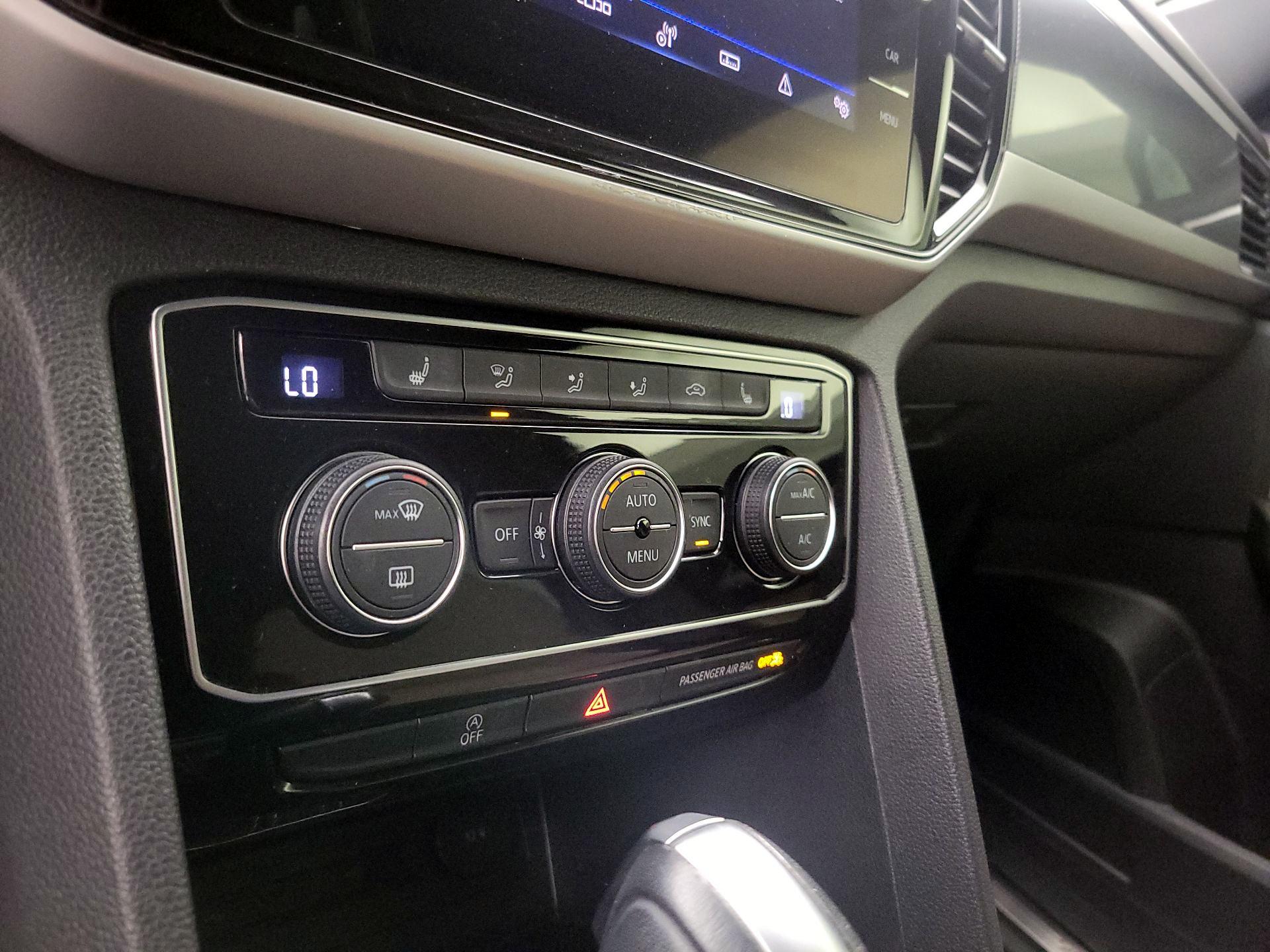 Thumbnail: 2022 Volkswagen Atlas - 16