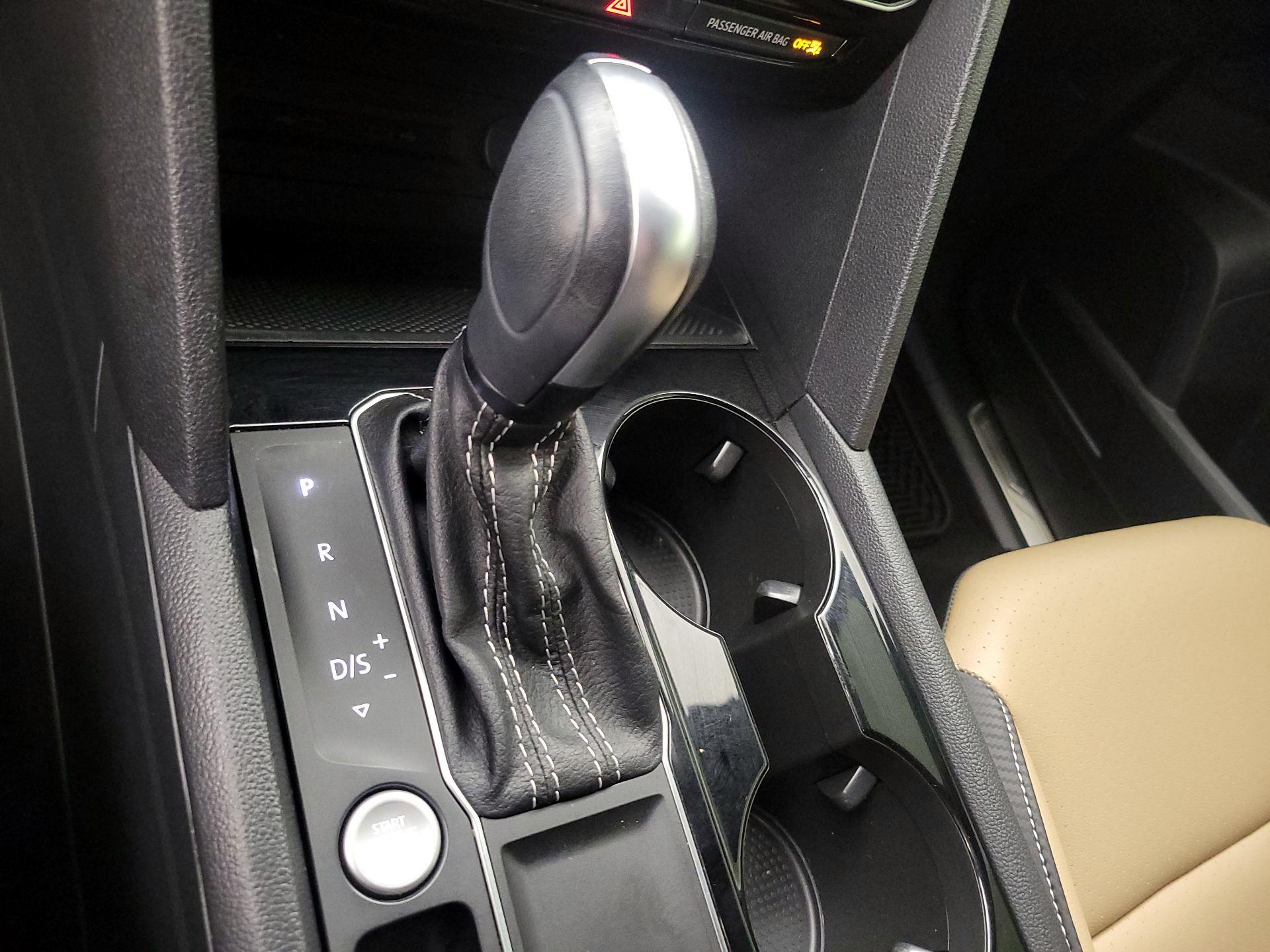 Thumbnail: 2022 Volkswagen Atlas - 17