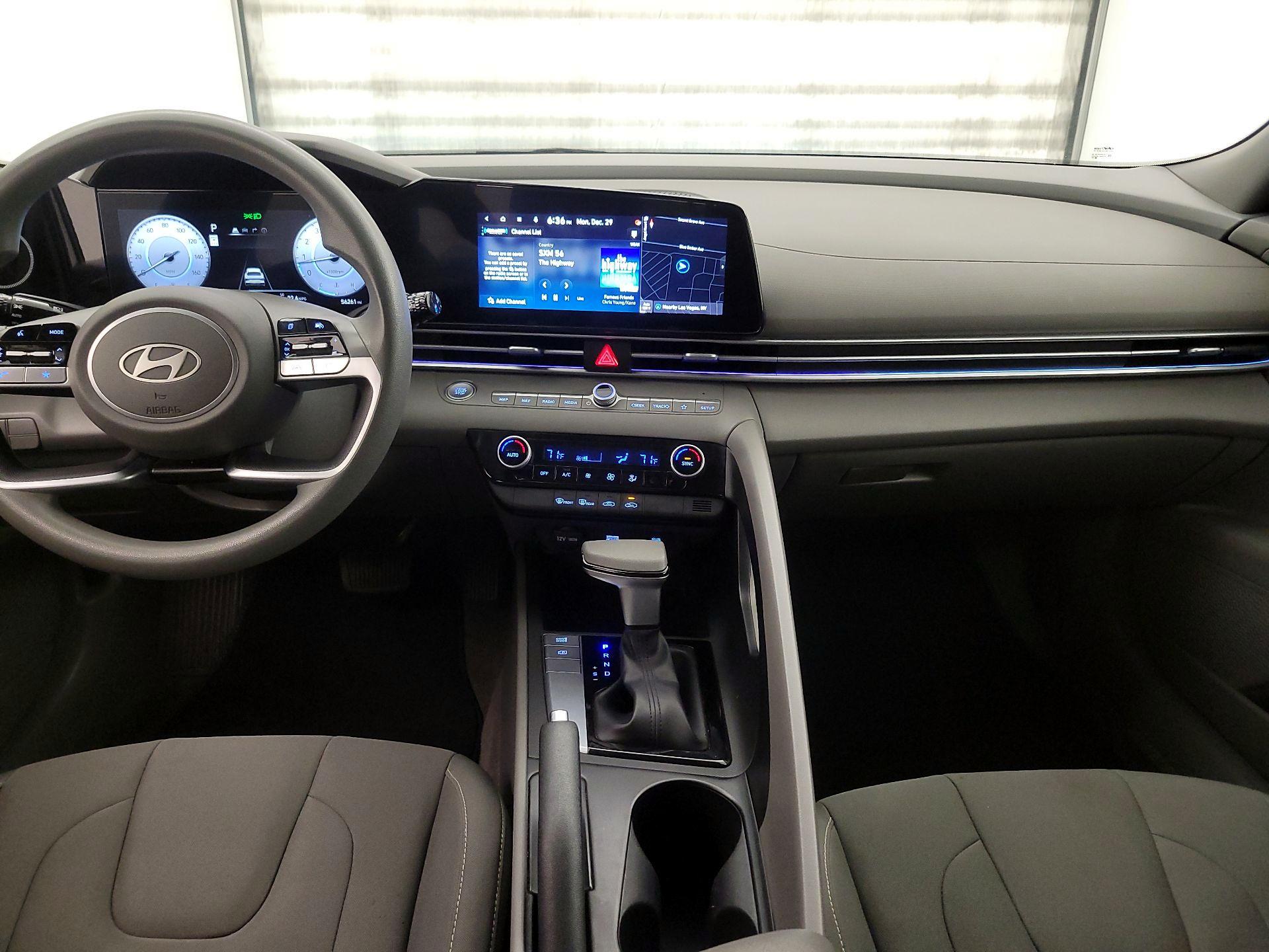 Thumbnail: 2024 Hyundai Elantra - 9