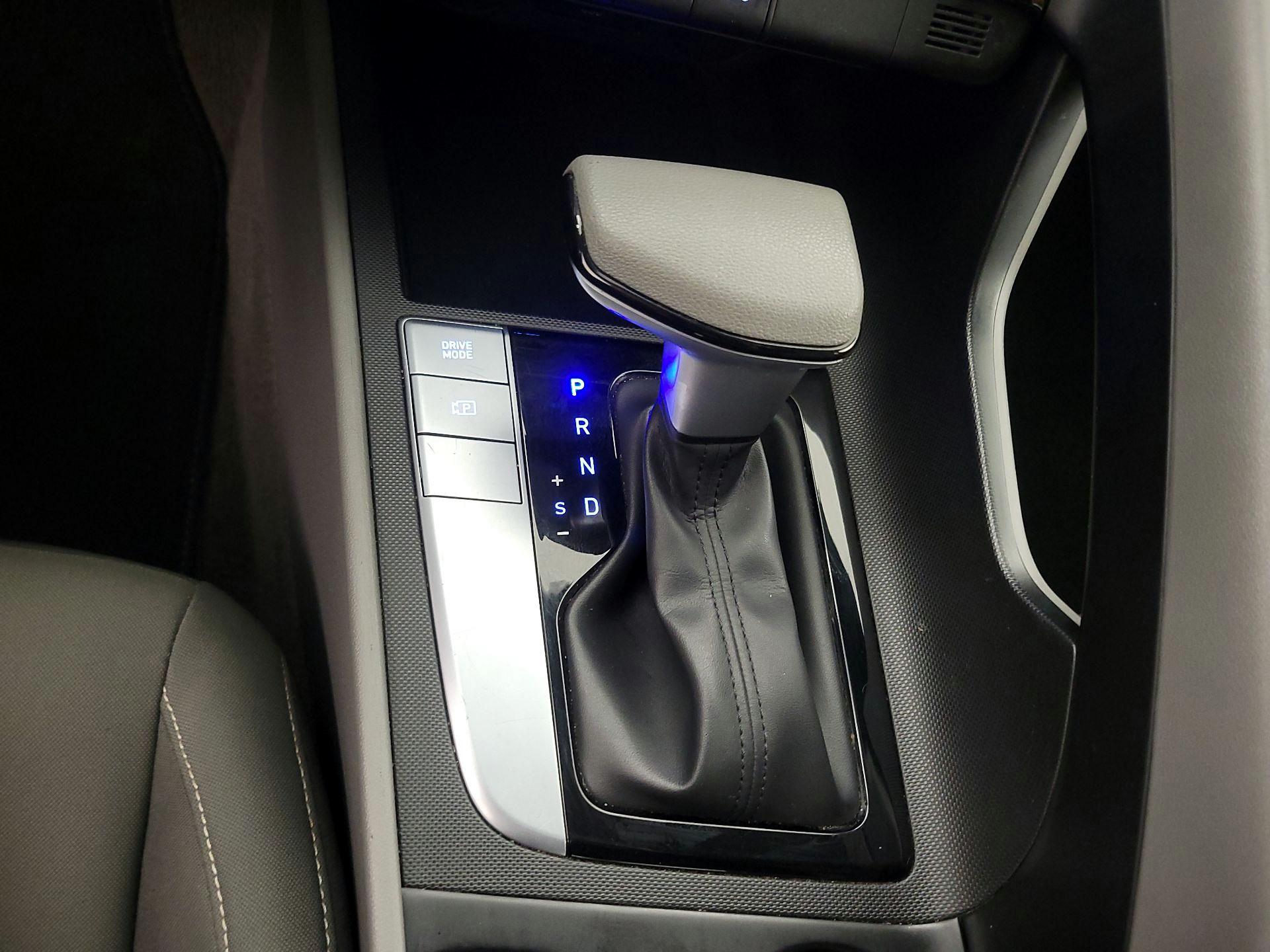 Thumbnail: 2024 Hyundai Elantra - 18