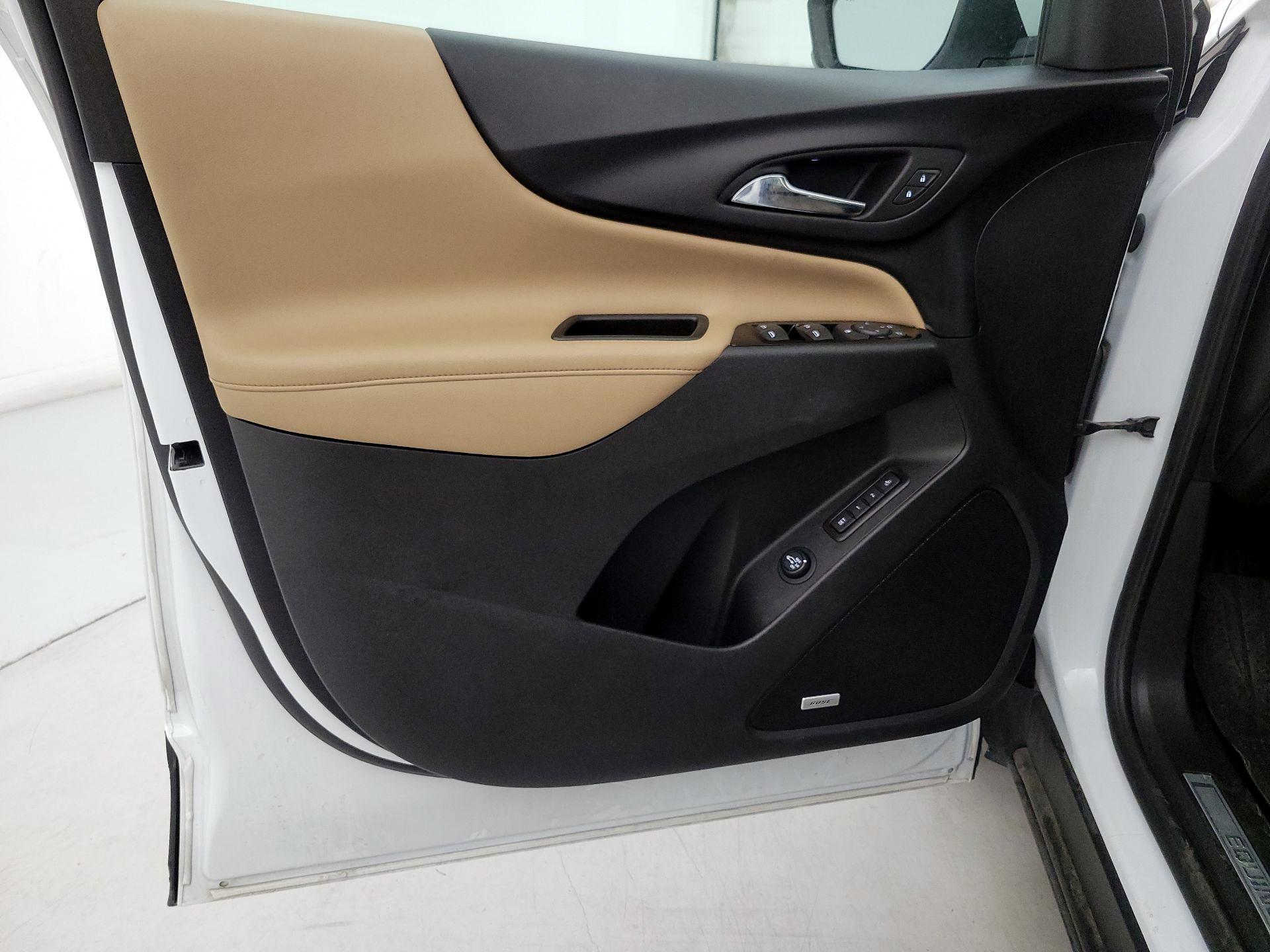 Thumbnail: 2022 Chevrolet Equinox - 12