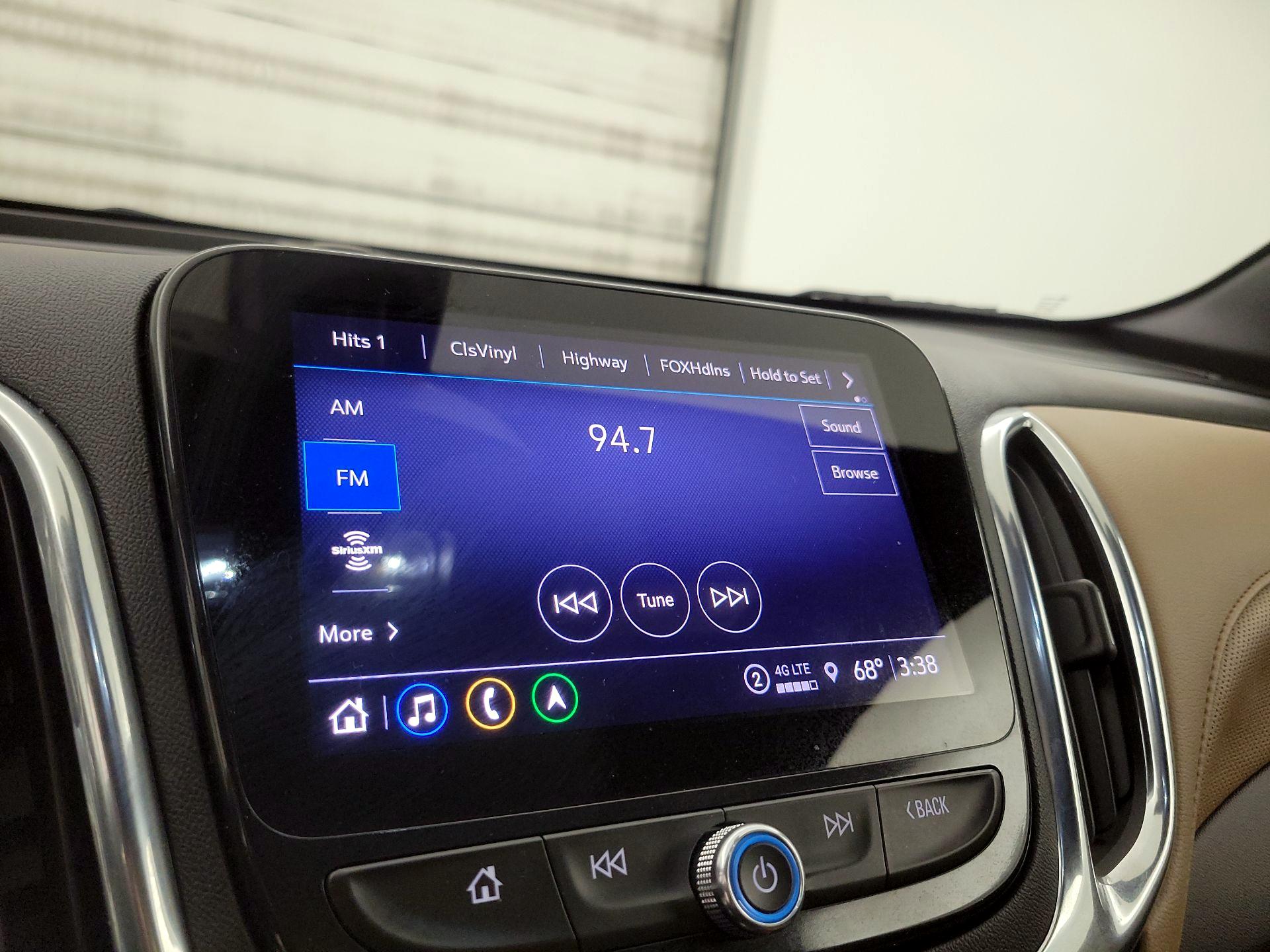 Thumbnail: 2022 Chevrolet Equinox - 16