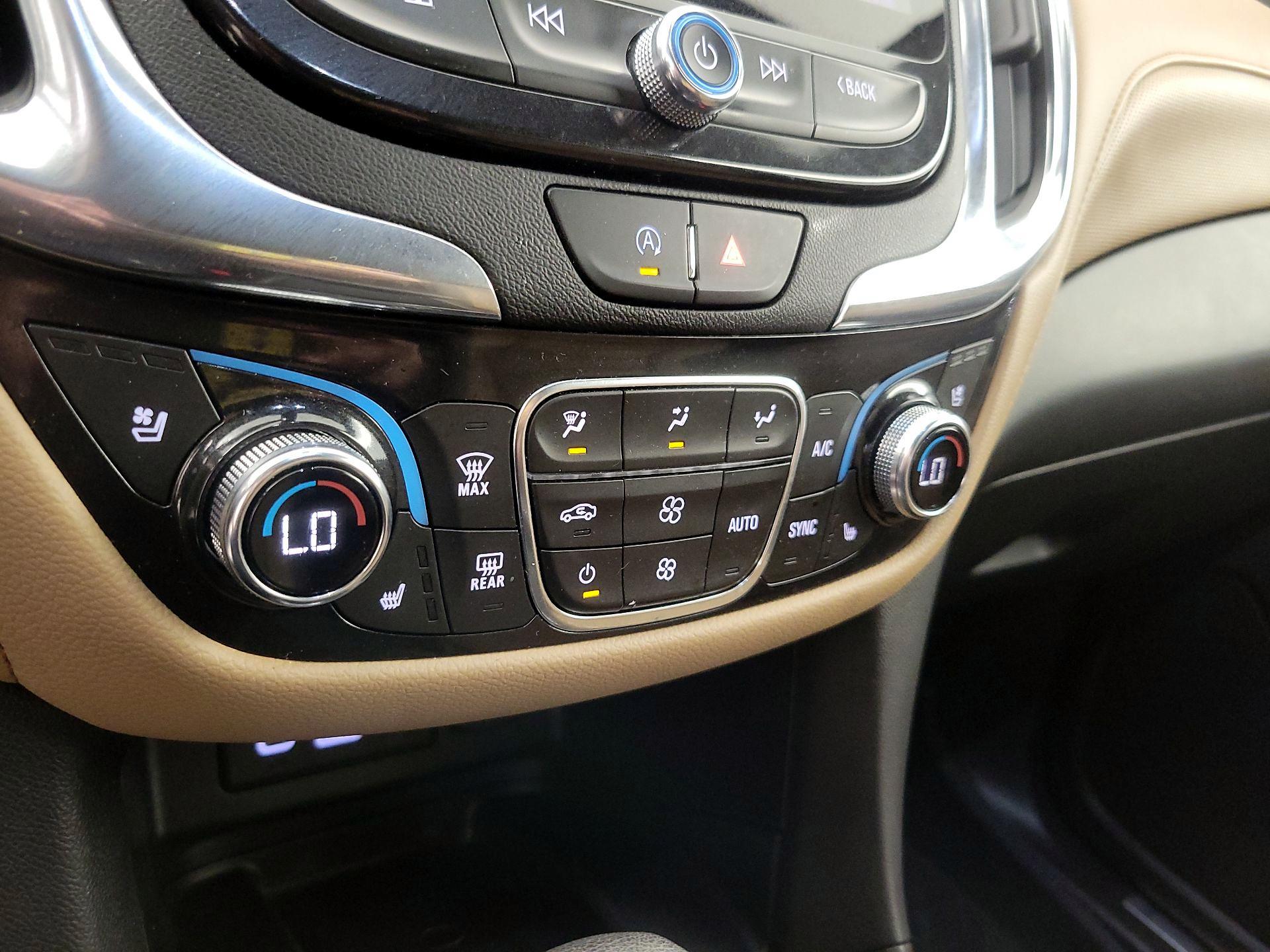 Thumbnail: 2022 Chevrolet Equinox - 17