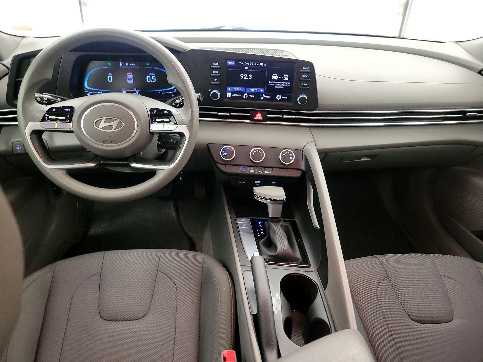 Thumbnail: 2024 Hyundai Elantra - 9