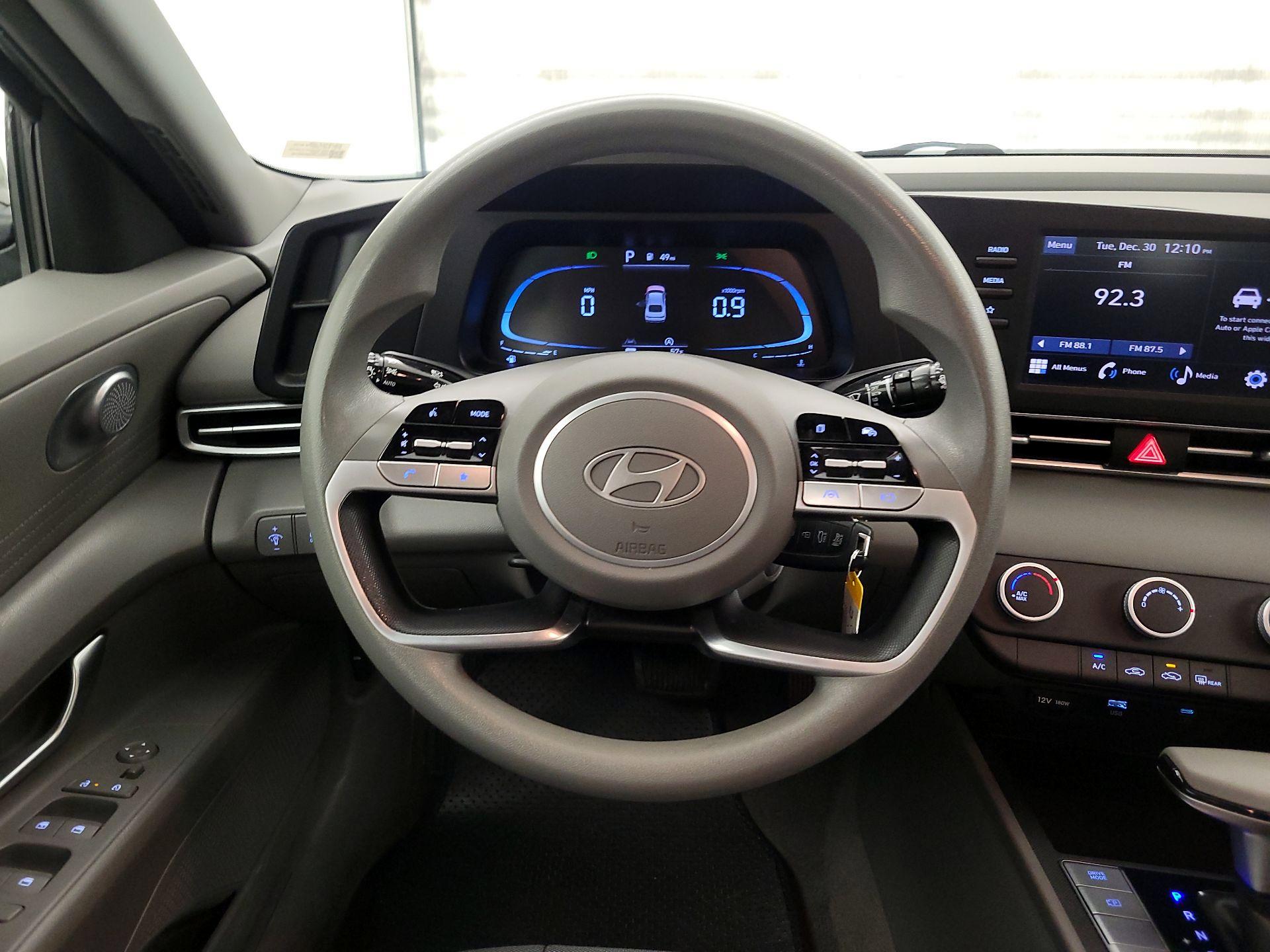 Thumbnail: 2024 Hyundai Elantra - 10