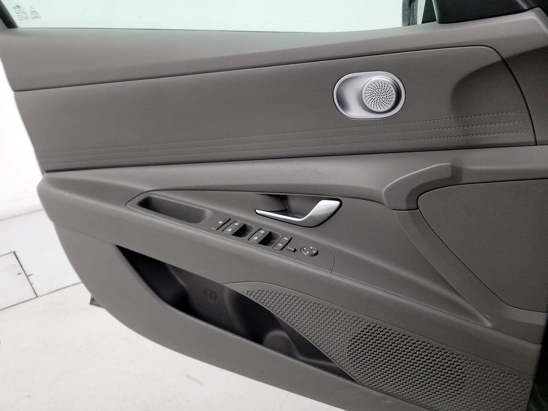 Thumbnail: 2024 Hyundai Elantra - 12