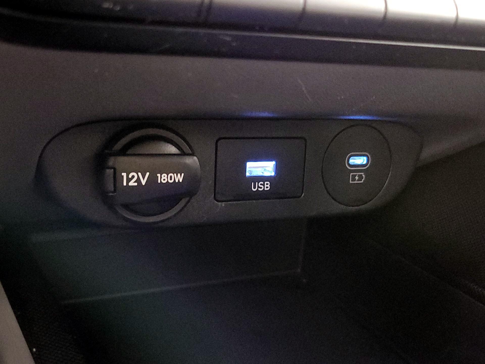 Thumbnail: 2024 Hyundai Elantra - 18