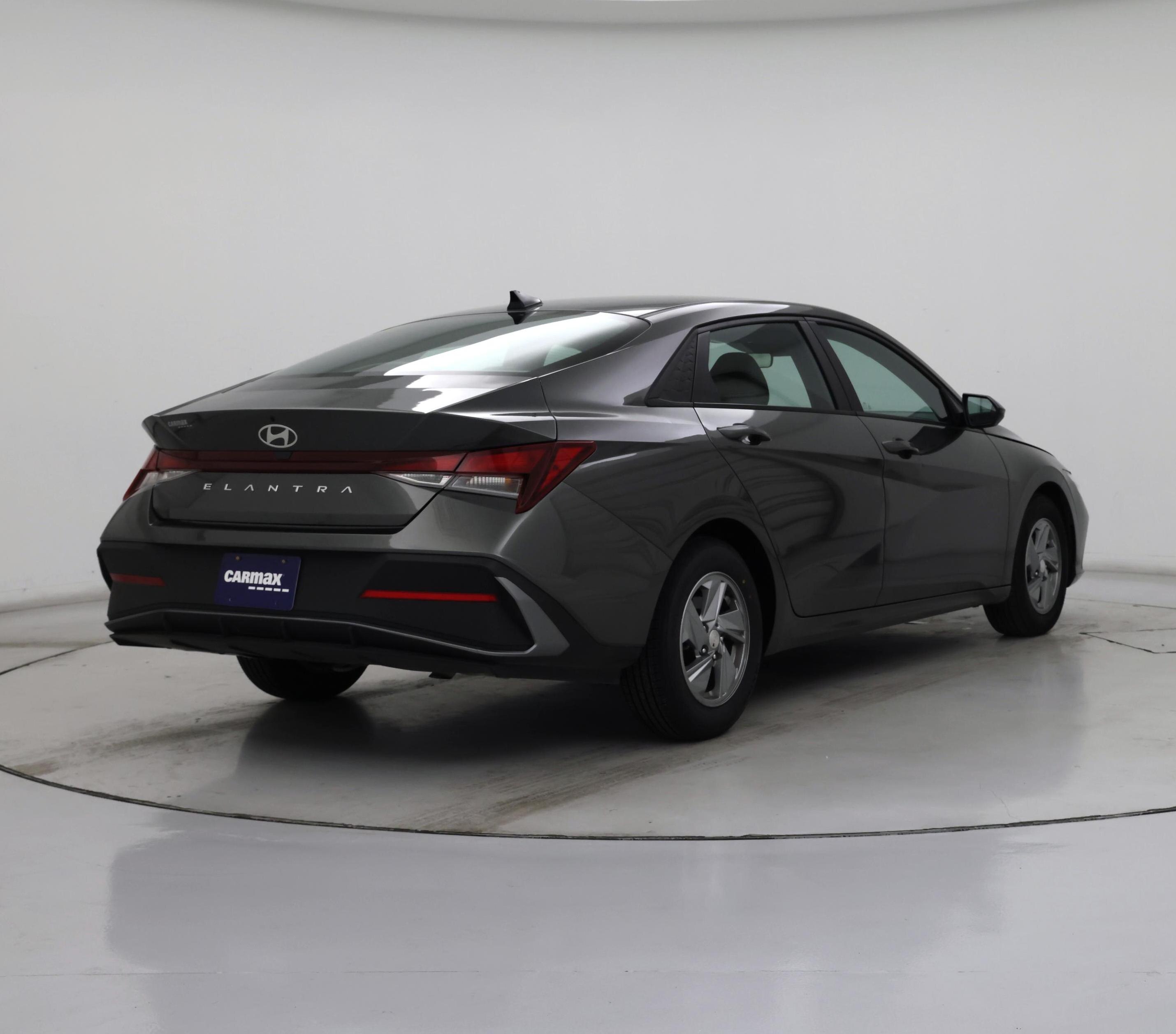 Thumbnail: 2024 Hyundai Elantra - 8