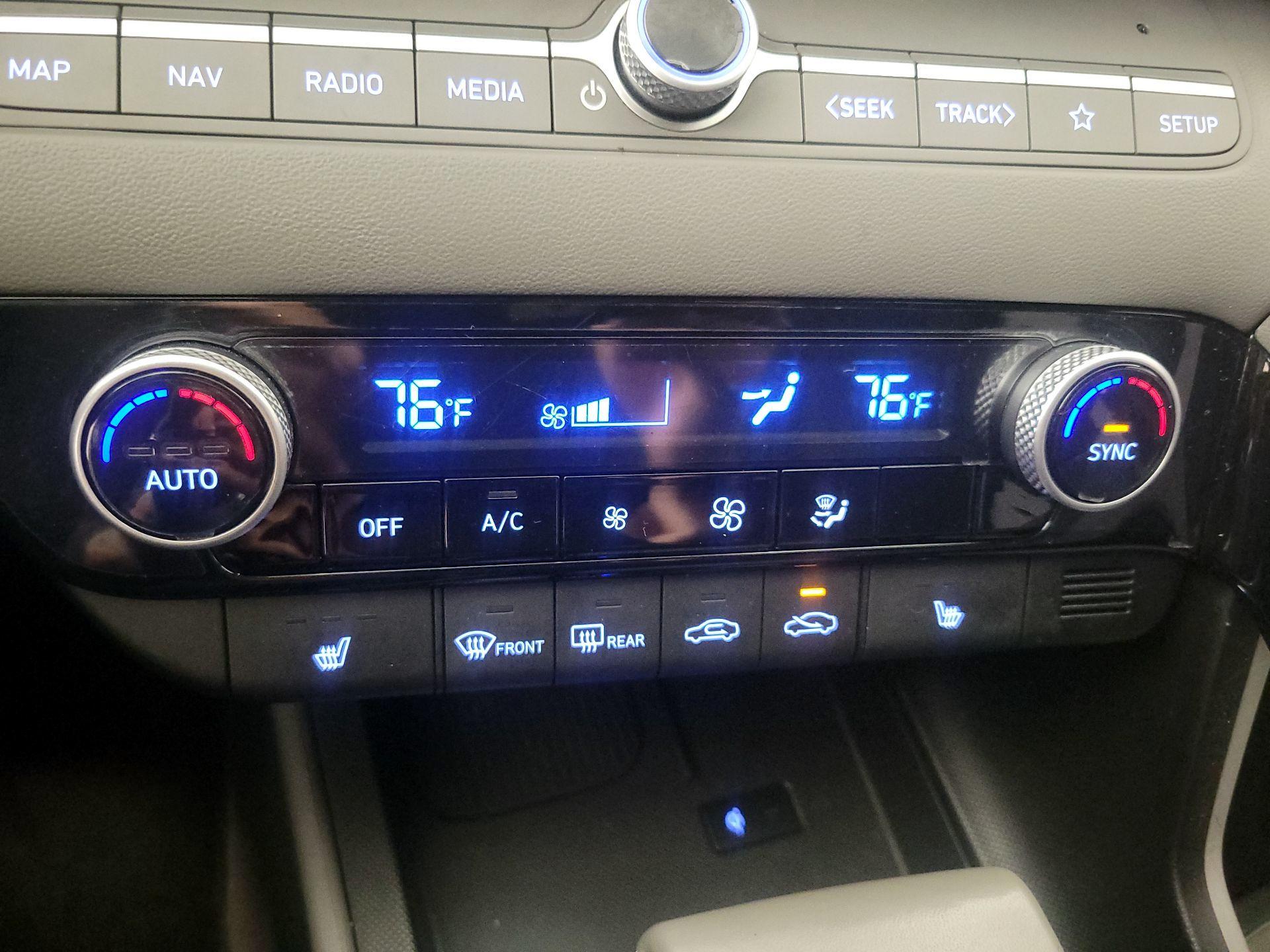 Thumbnail: 2025 Hyundai Elantra - 17