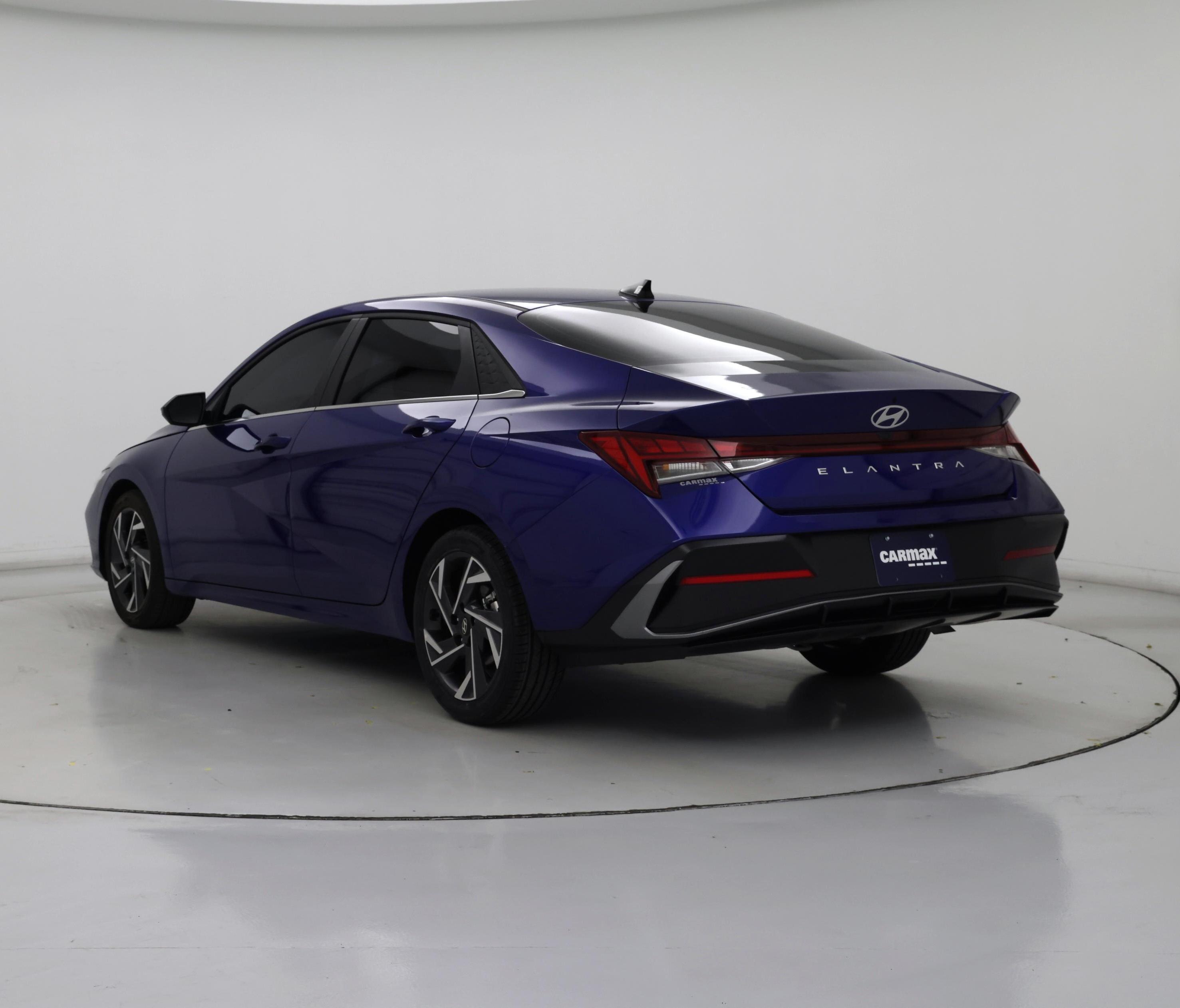 Thumbnail: 2025 Hyundai Elantra - 2