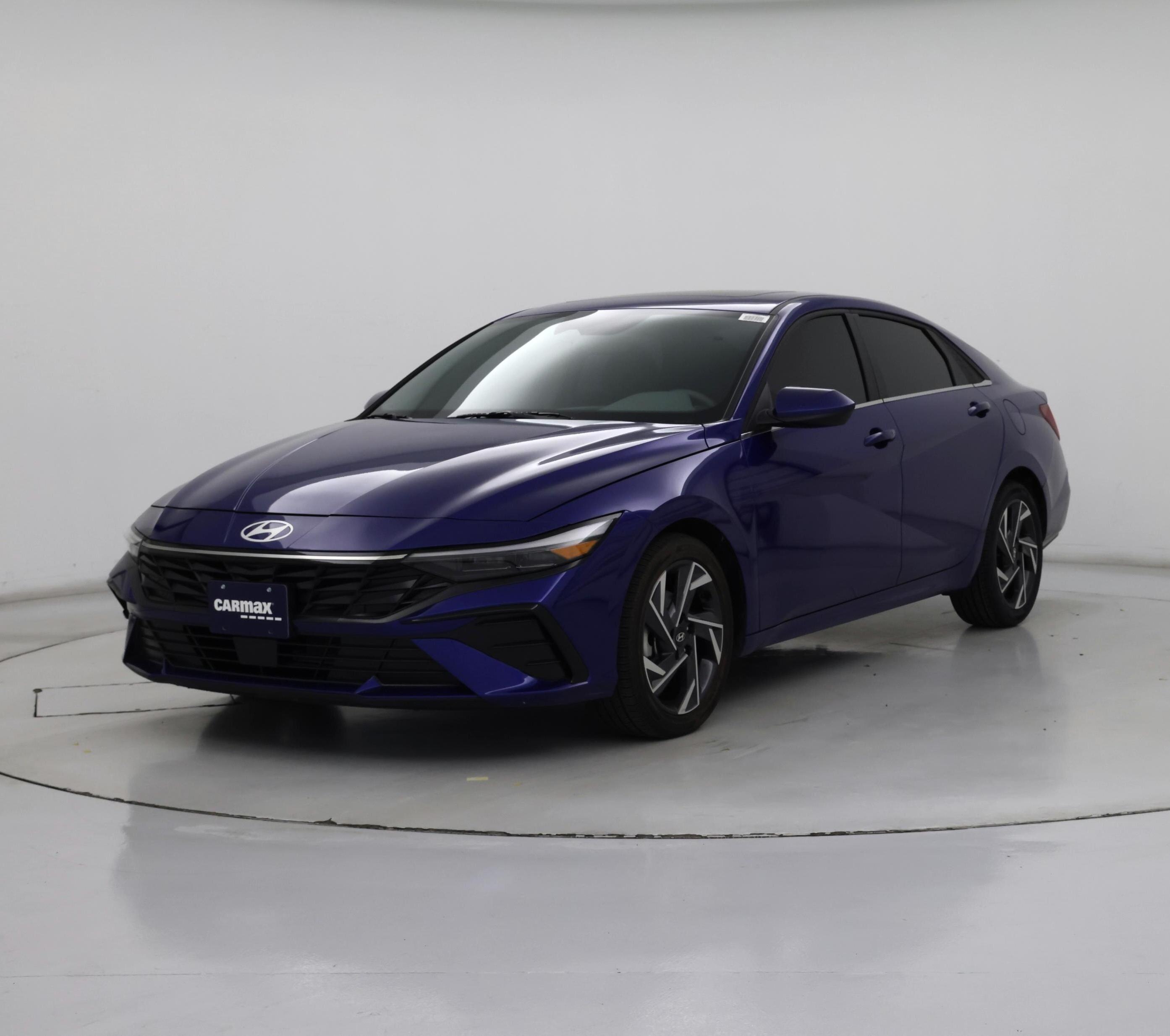 Thumbnail: 2025 Hyundai Elantra - 4